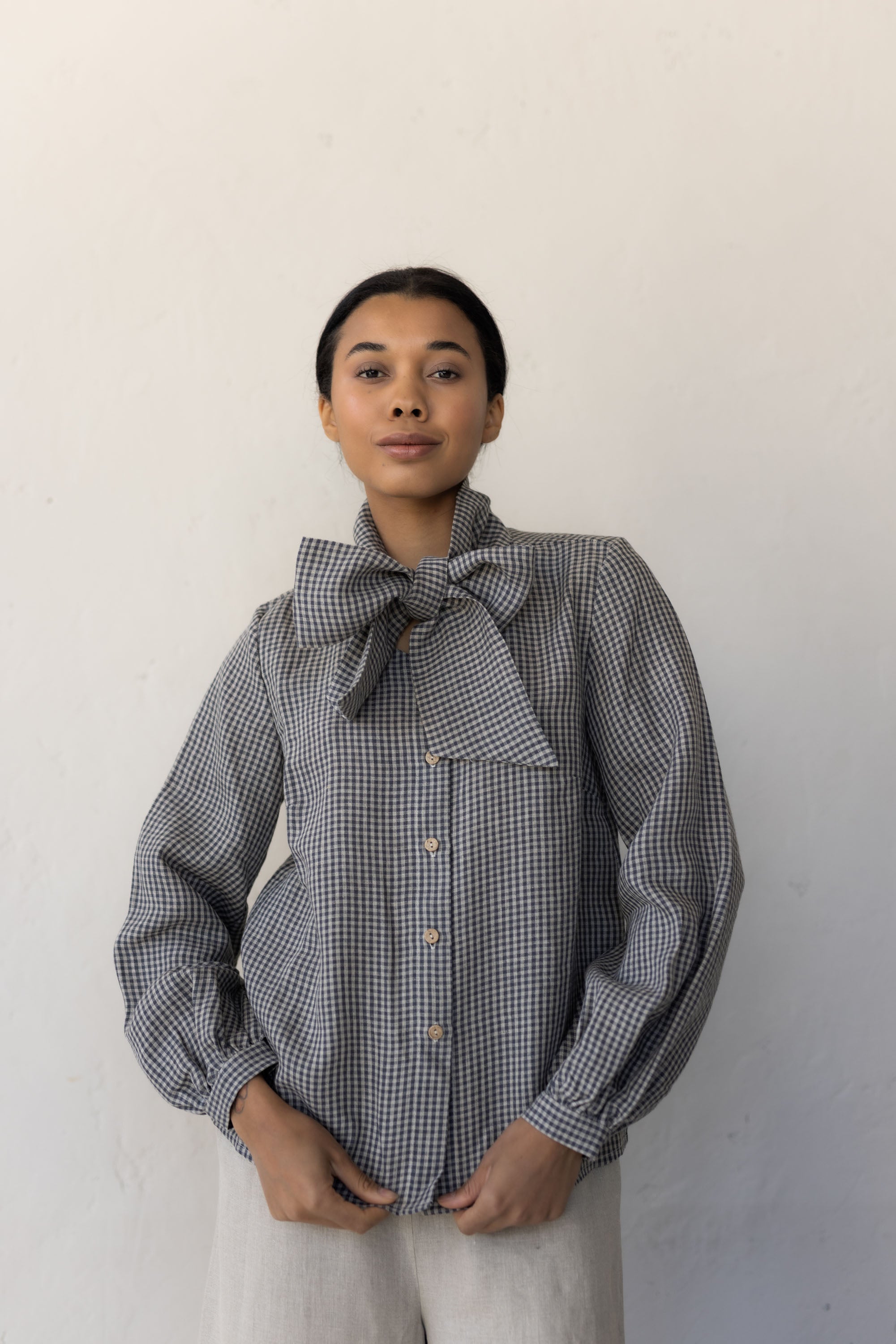 Laumė linen Linen Tops Lenore chemise en lin rose poudré à nœud