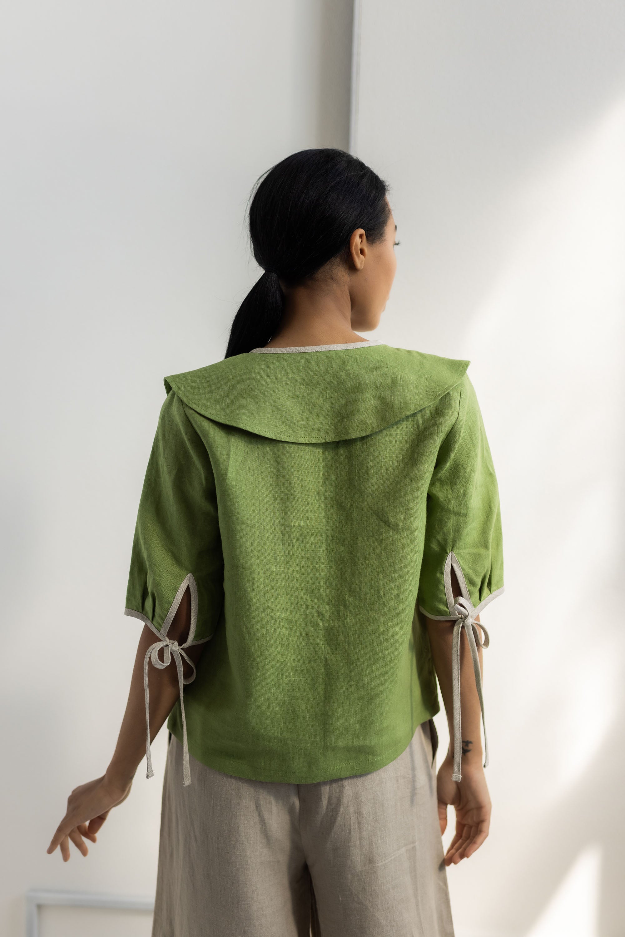Laumė linen Linen Tops Willow haut en lin jaune soleil femme