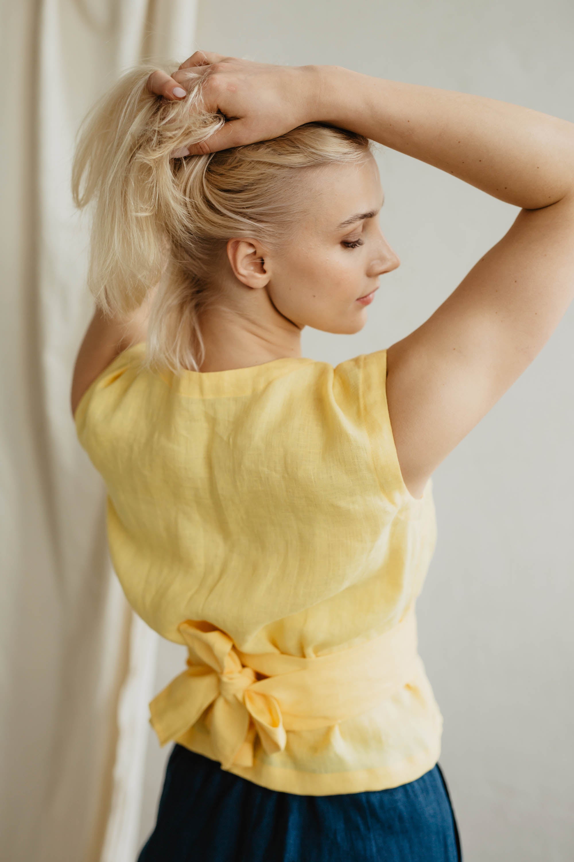 Laumė linen Linen Tops Smiltė top jaune soleil en lin