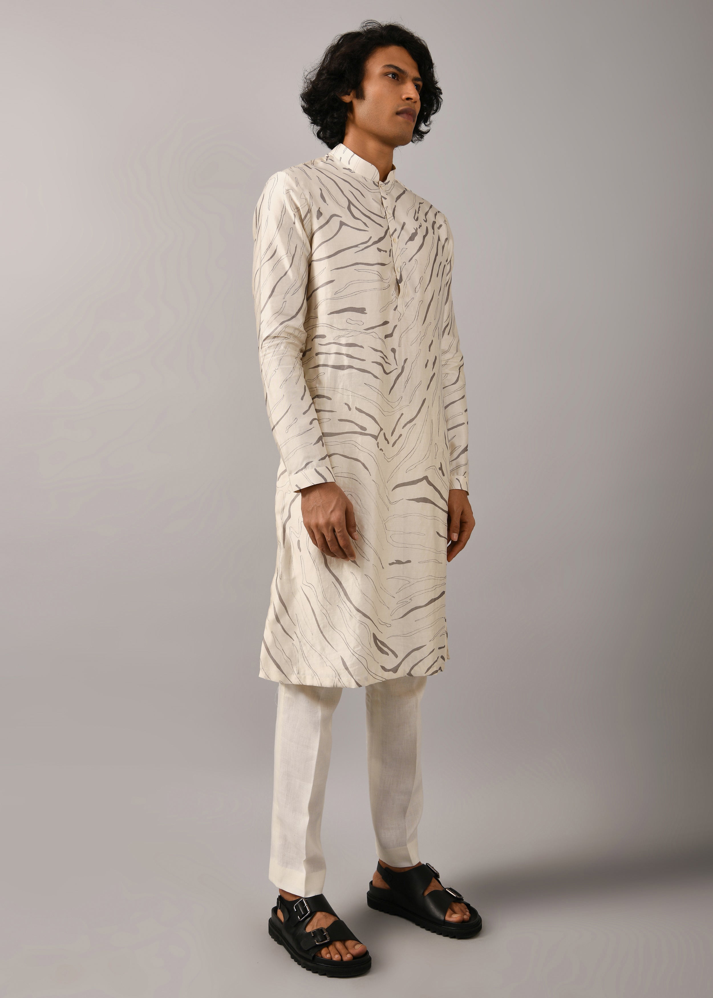 COUNTRYMADE Kurtas Ivory Terrain Maize Kurta kurta en soie ivoire imprimé