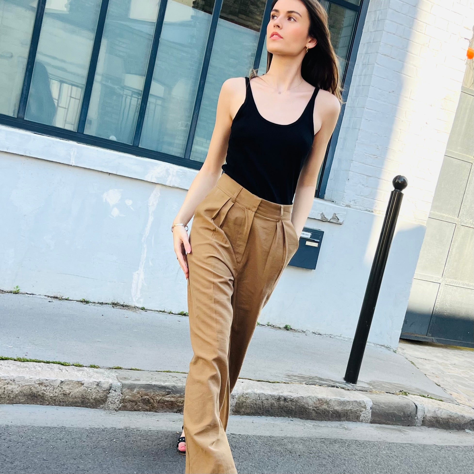 PANTRUCHE Pantalons ELVIS pantalon ocre droit large en viscose