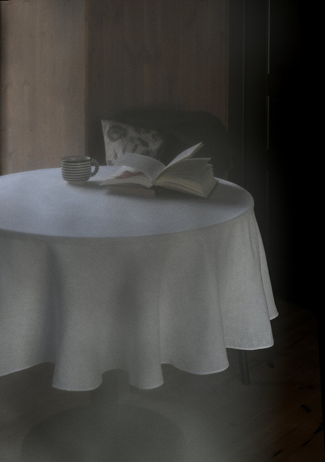 Laumė linen Home Edit nappe ronde en lin bleu profond 120 cm