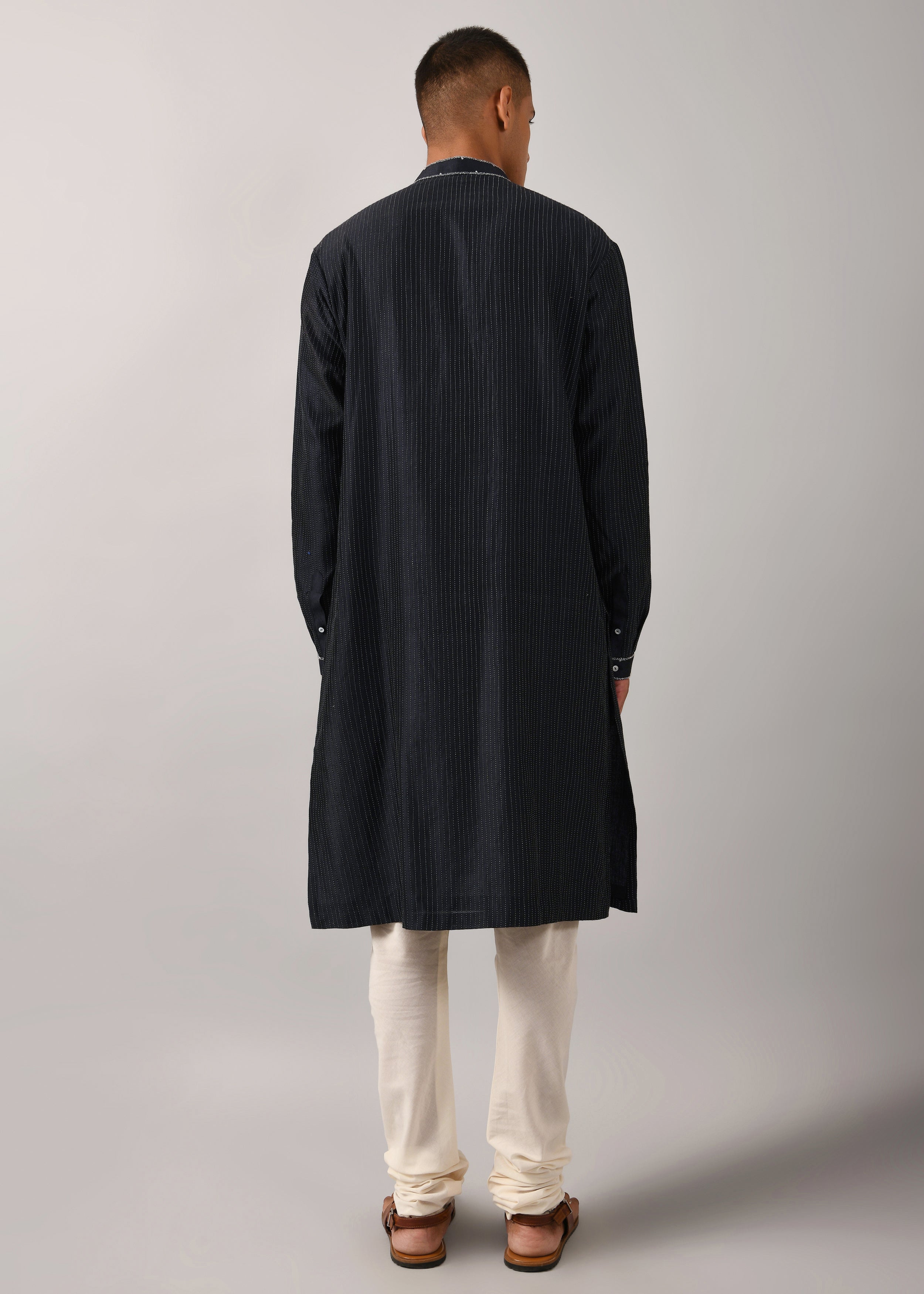 COUNTRYMADE Kurtas Dhruvtara Embroidered Kurta Set ensemble kurta bleu marine chanderi