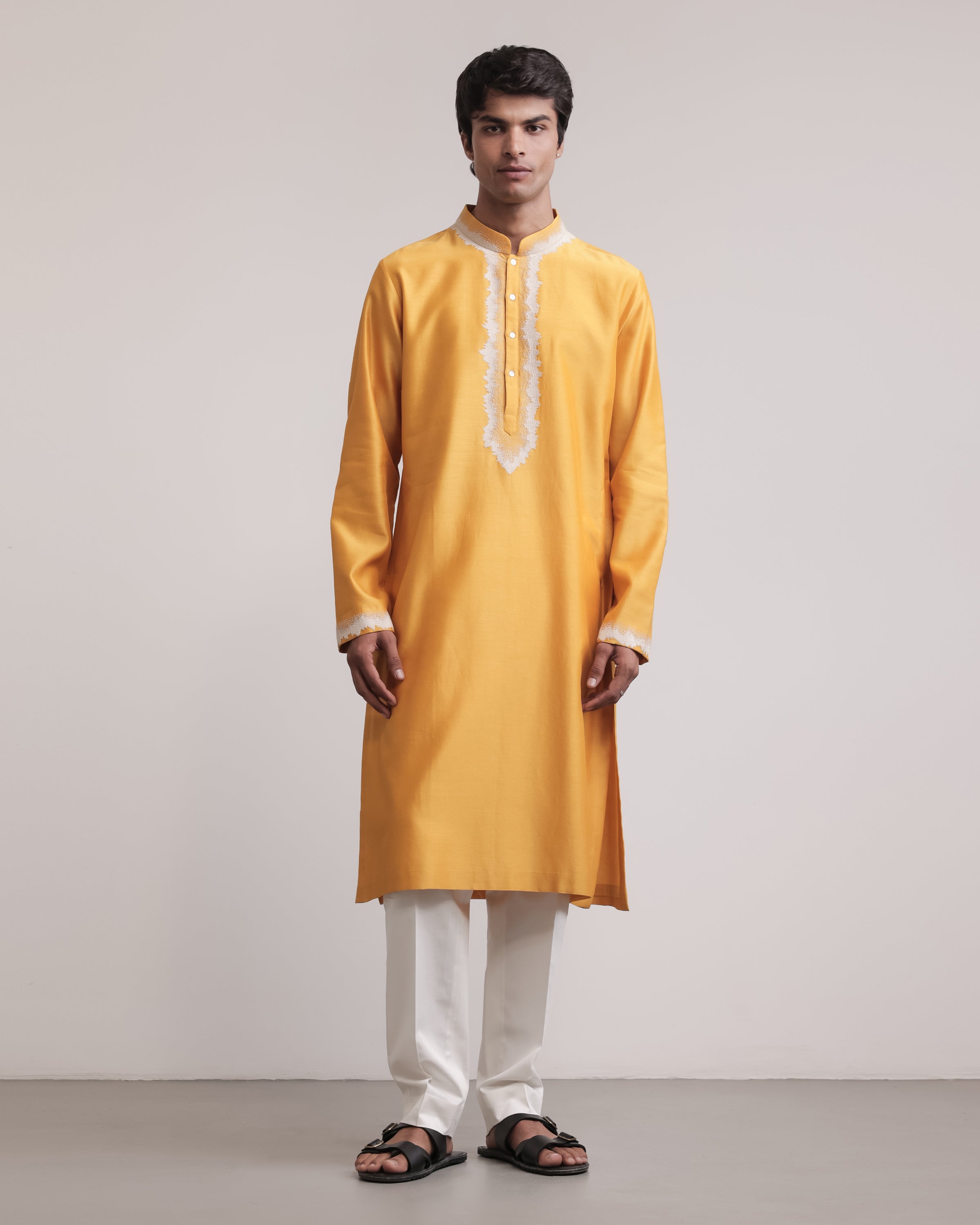 COUNTRYMADE Kurtas Trail Dust Placket Kurta Set en soie Chanderi