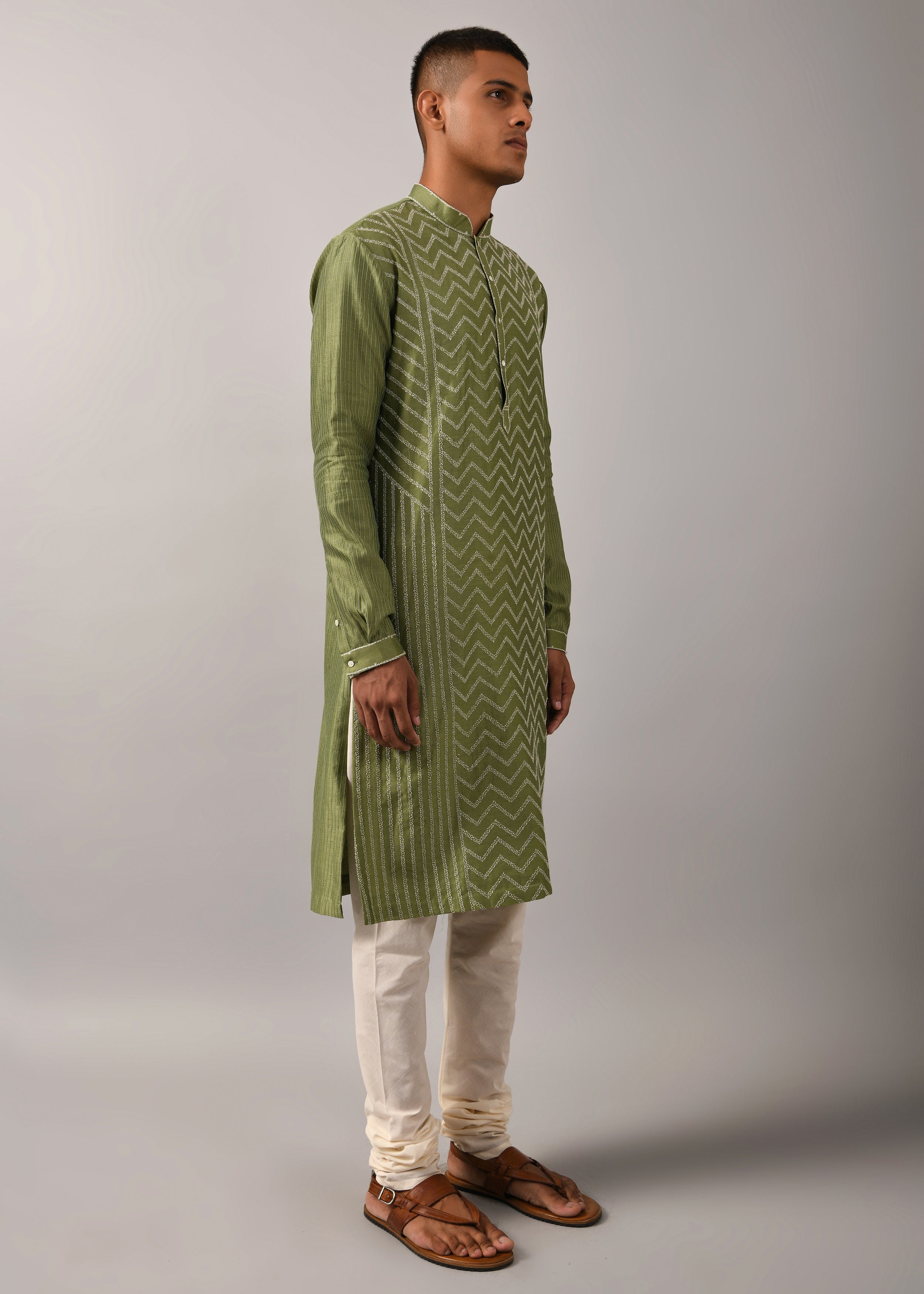 COUNTRYMADE Kurtas Chevron Hand Embroidered Kurta Set kurta vert sauge, chanderi