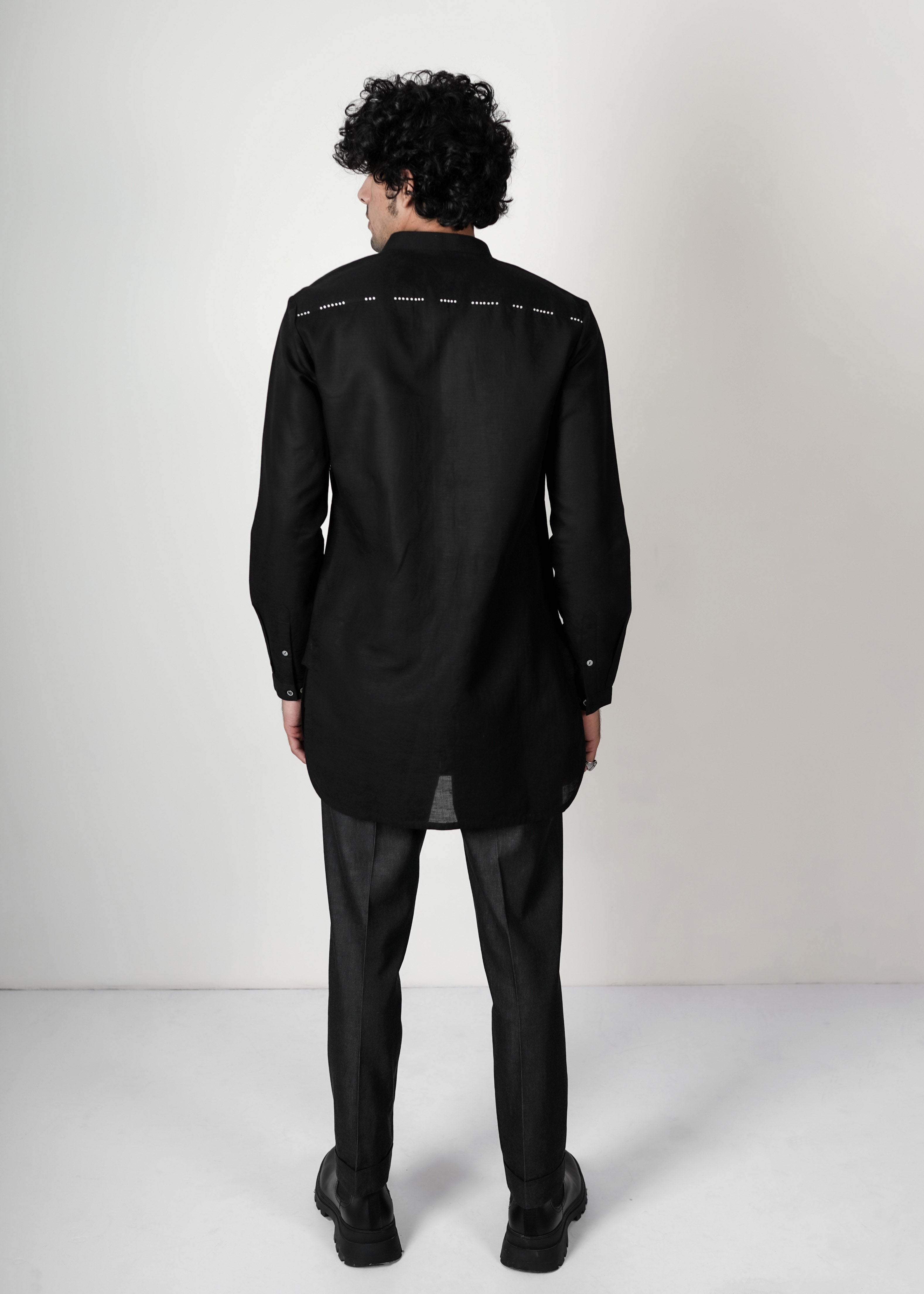COUNTRYMADE Kurtas Fuselage Short Kurta kurta court noir en lin brodé
