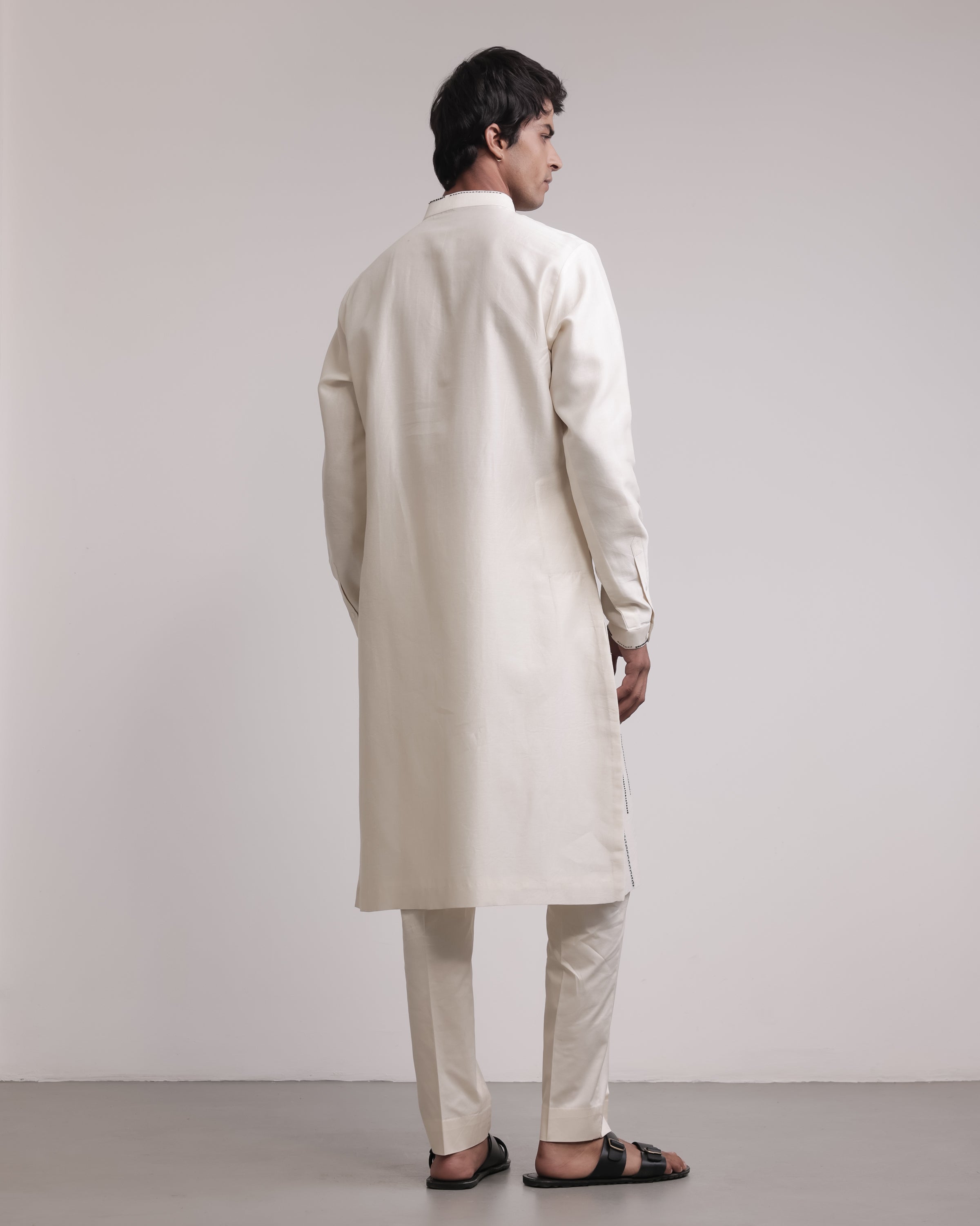 COUNTRYMADE Kurtas Residual Stitches Linear Kurta Set ensemble brodé