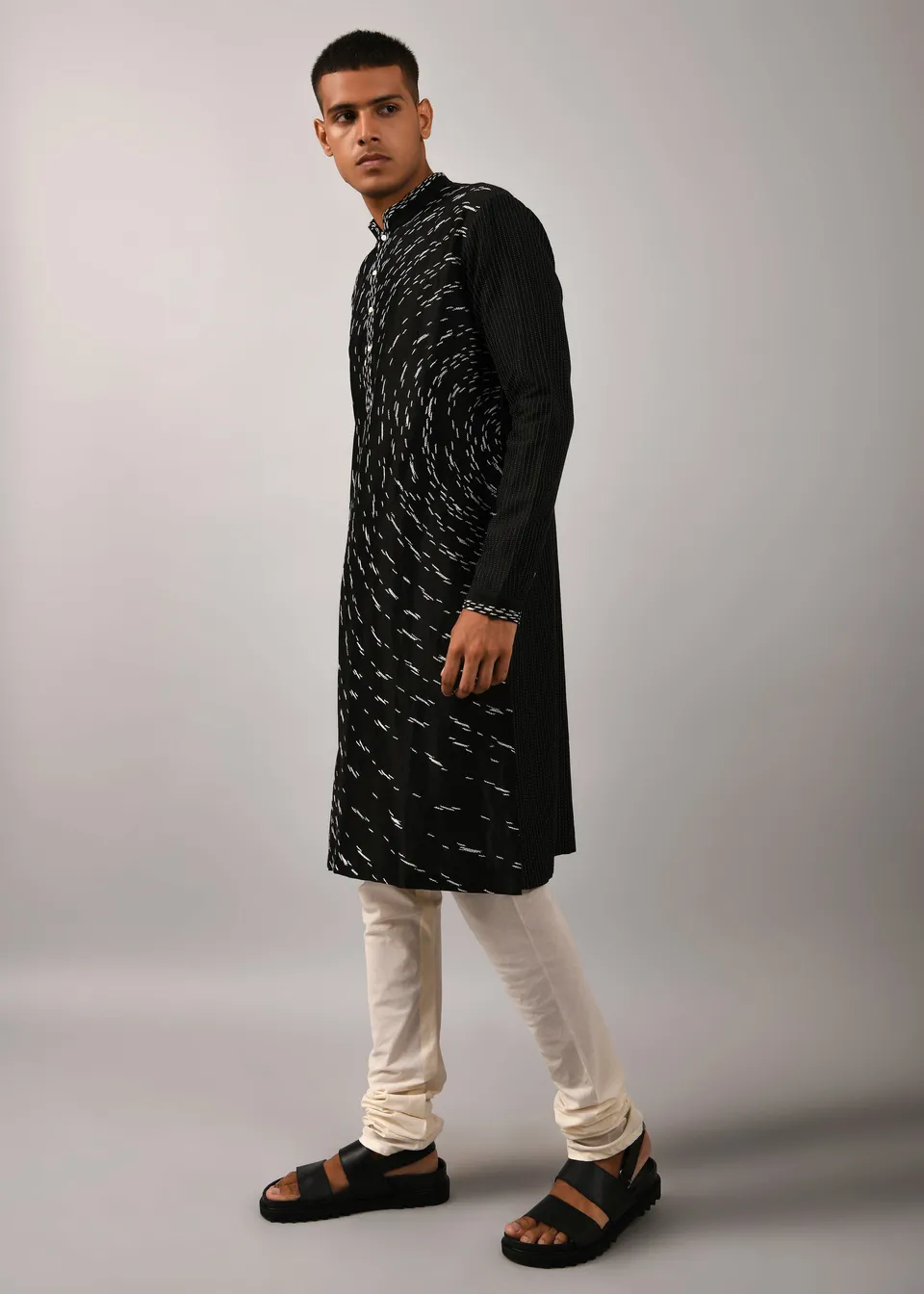 COUNTRYMADE Kurtas Shooting Star Embroidered Kurta Set ensemble noir 2 pièces