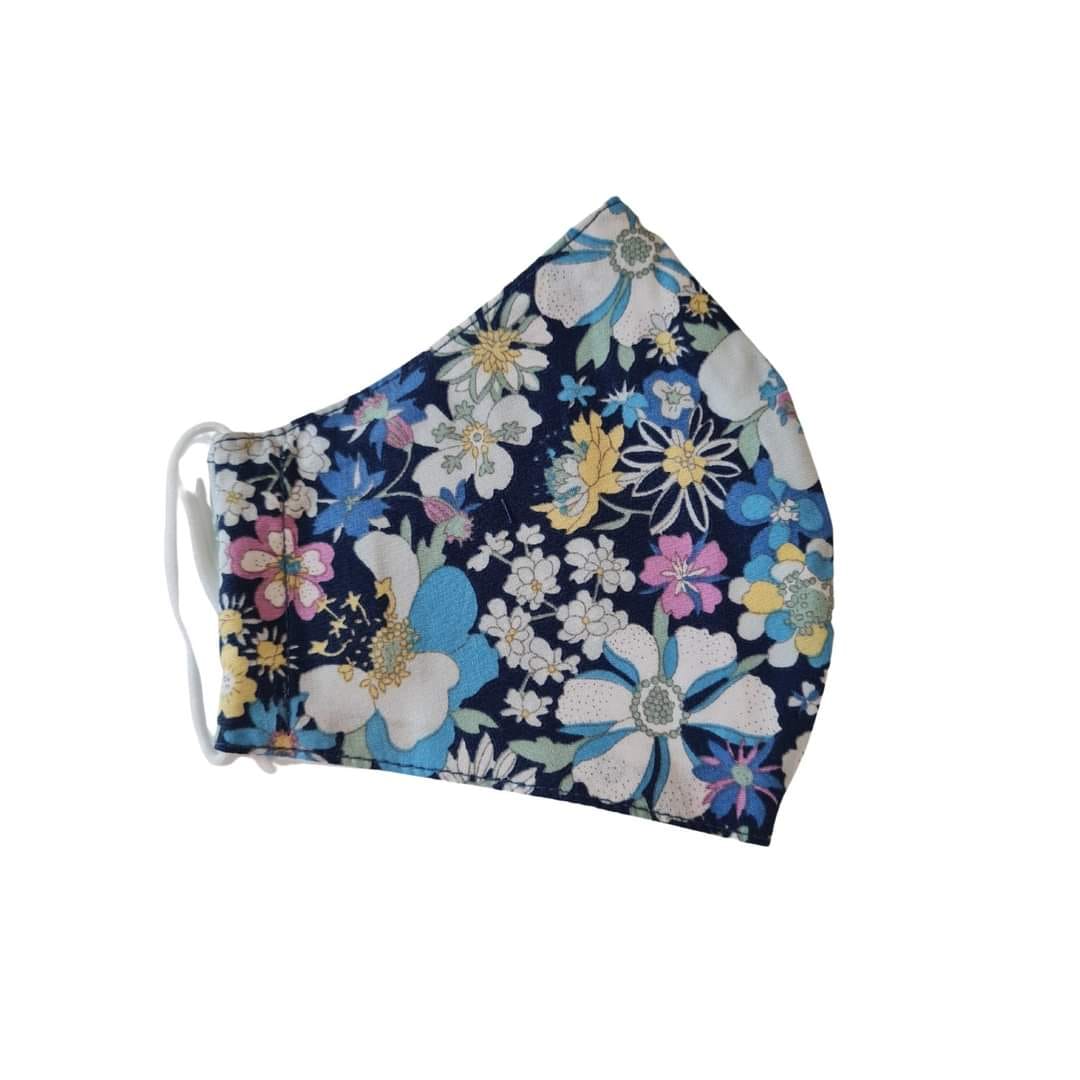Earth Squared Foulards et Echarpes Masque en coton gris à pois blanc