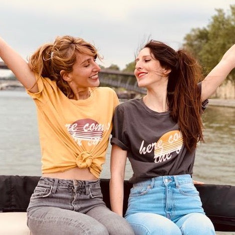 PANTRUCHE T-shirts Here comes the sun T-shirt curry coton bio