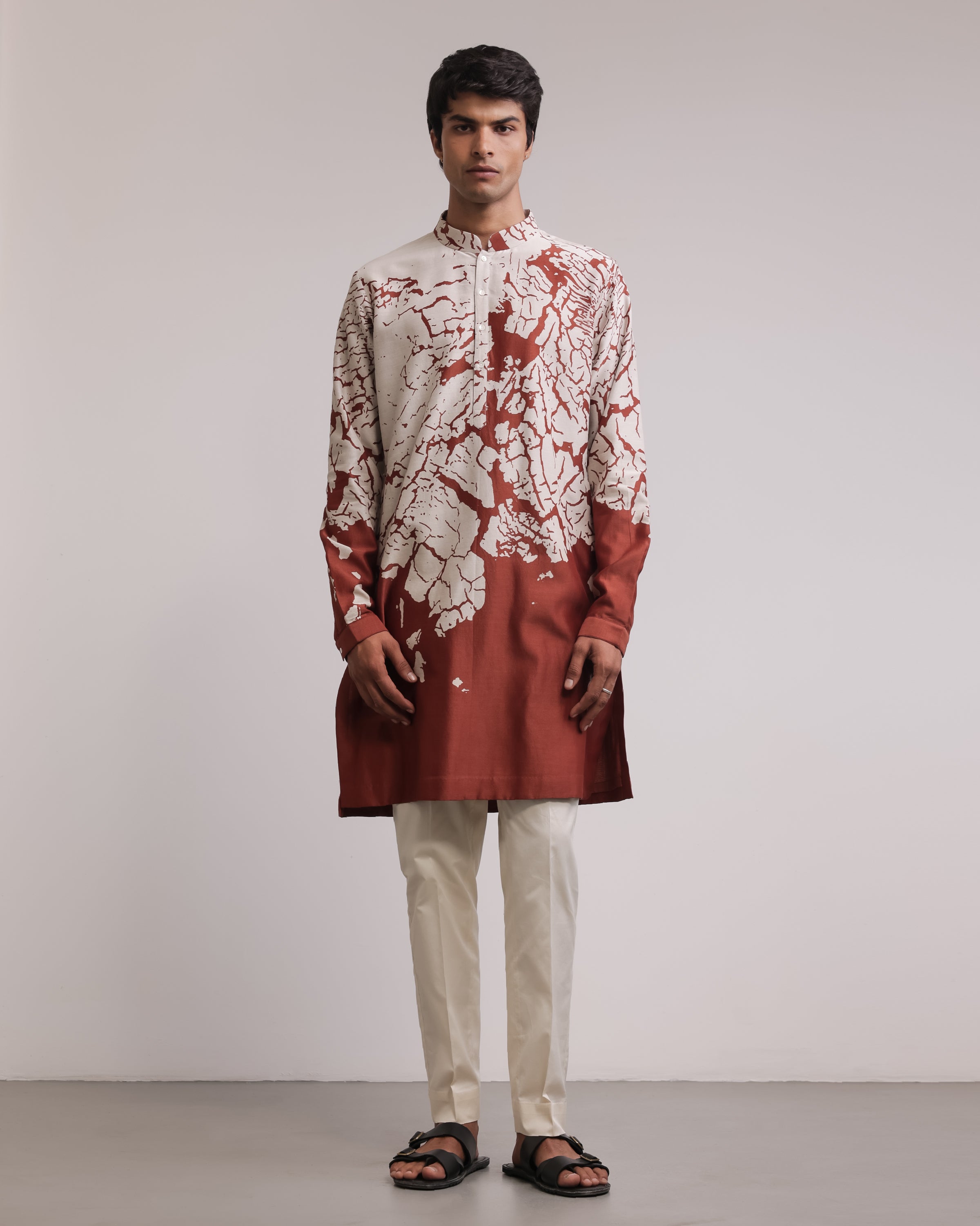 COUNTRYMADE Kurtas Wall Crack Kurta rouille sur mesure en soie Chanderi