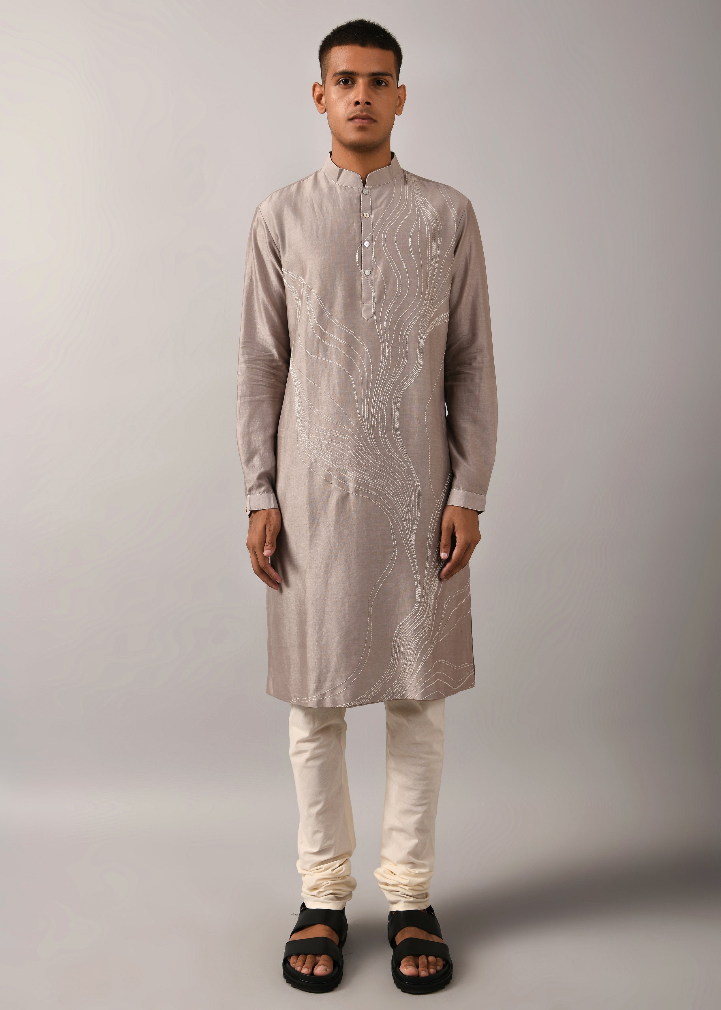 COUNTRYMADE Kurtas Horizon Embroidered Kurta Set ensemble kurta brodé gris