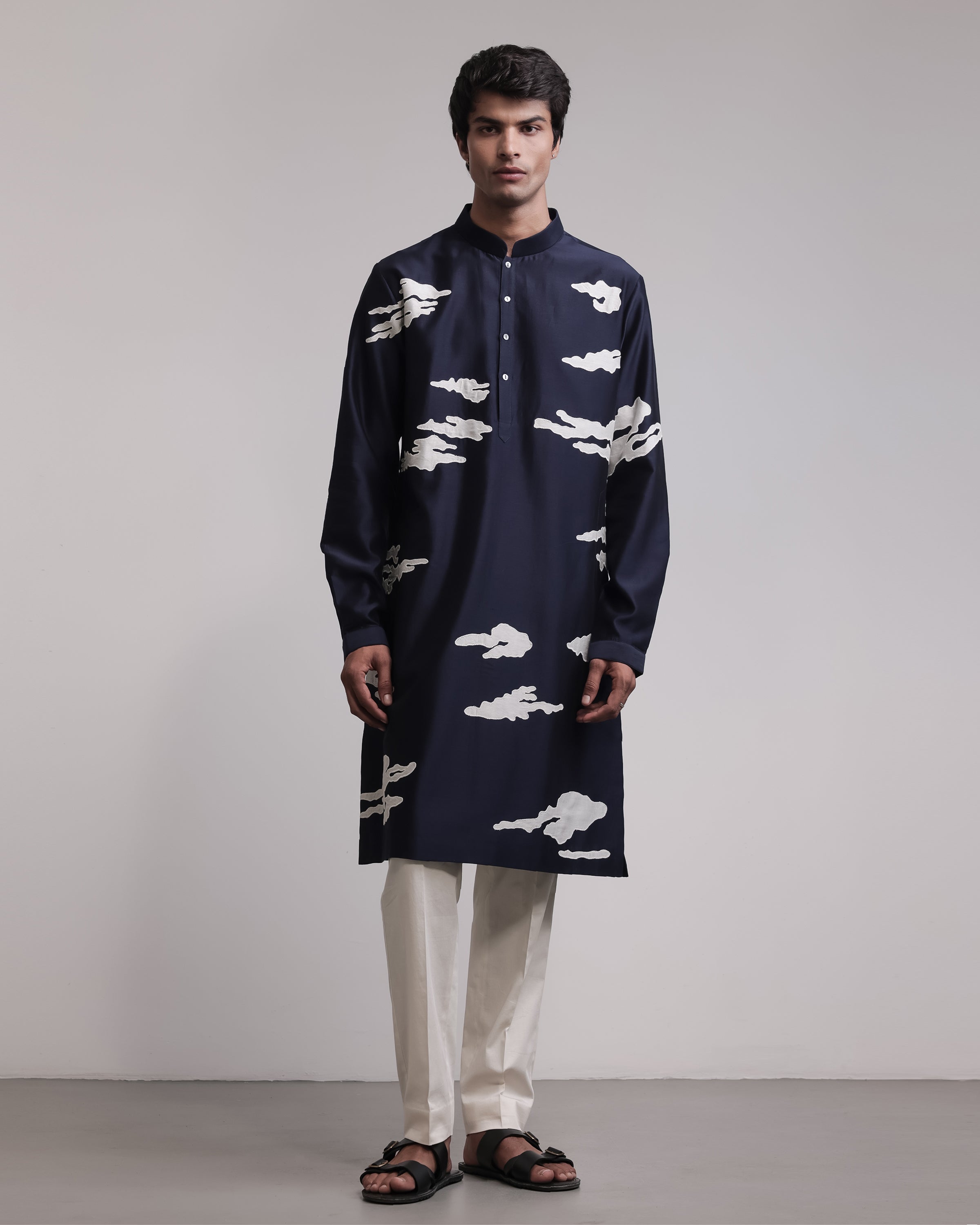 COUNTRYMADE Kurtas Residual Camouflage Applique Kurta Set ensemble kurta en soie