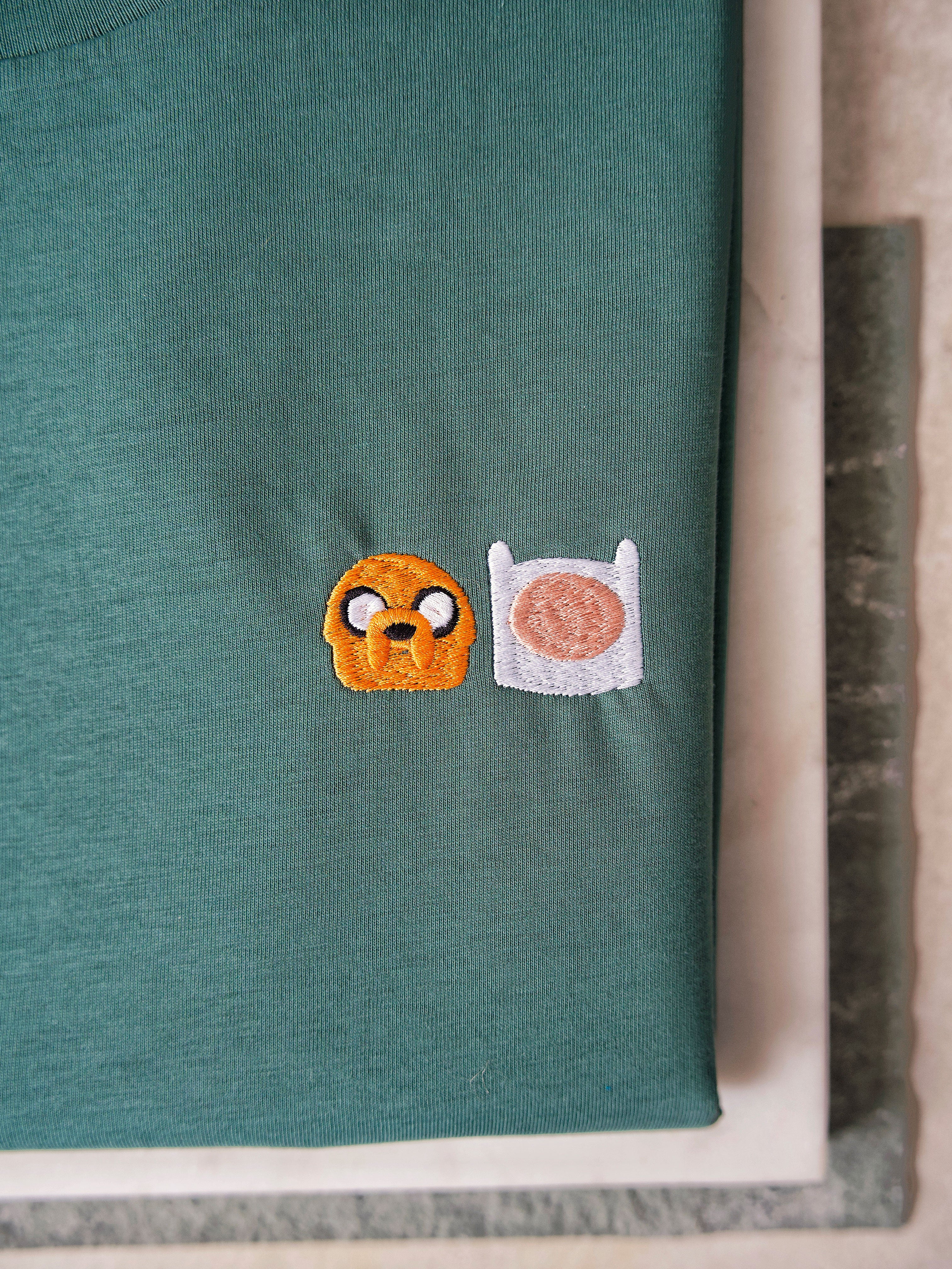 Juste Un T-shirt T-shirts Brodés Adventure Time t-shirt brodé coton bio
