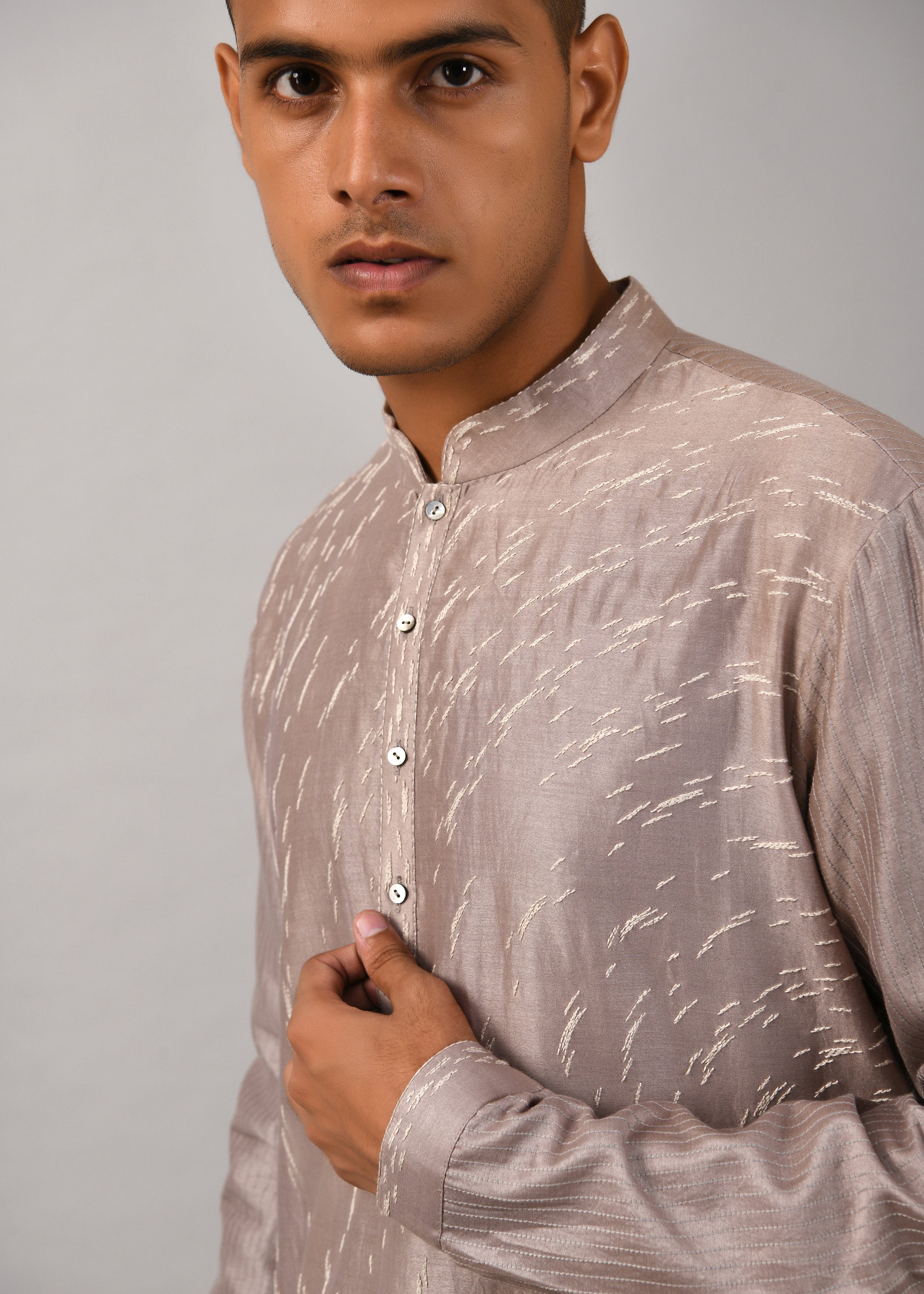 COUNTRYMADE Kurtas Shooting Star Embroidered Kurta Set ensemble kurta gris