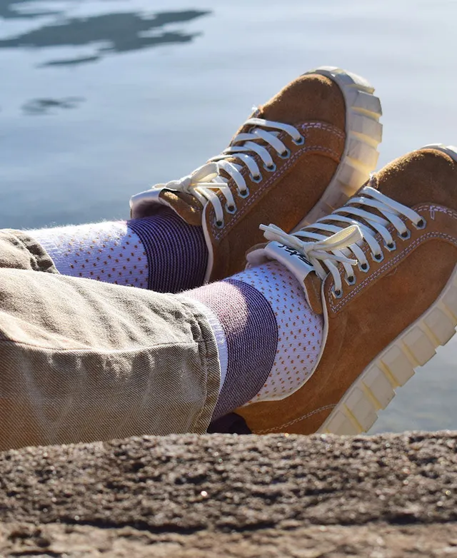 Juste Un T-shirt Chaussettes x Socksocket Les Elise chaussettes motifs dépareillés