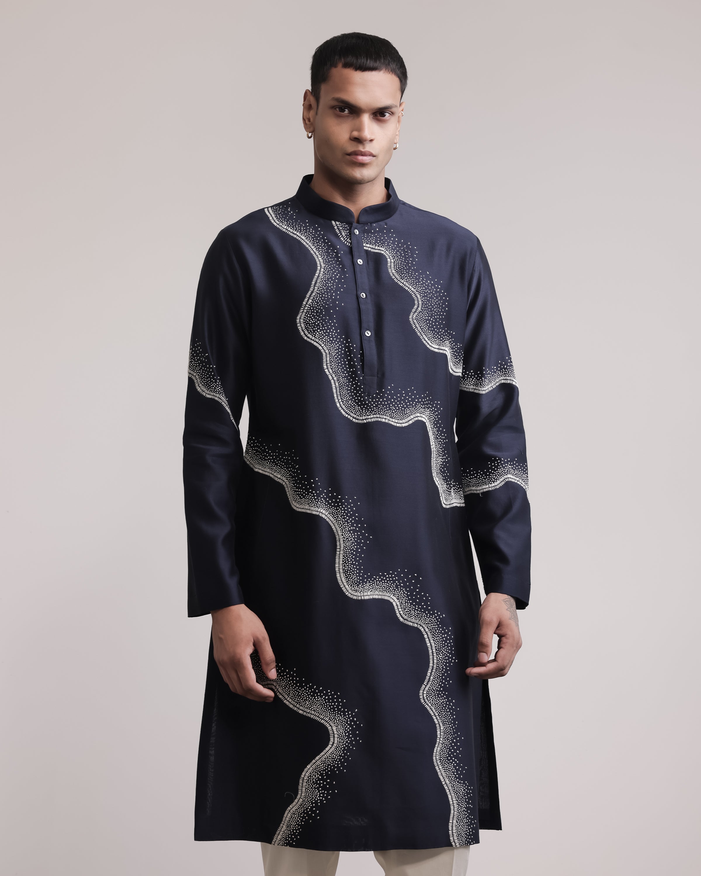 COUNTRYMADE Kurtas Halo Trail Embroidered Kurta Set kurta soie brodé
