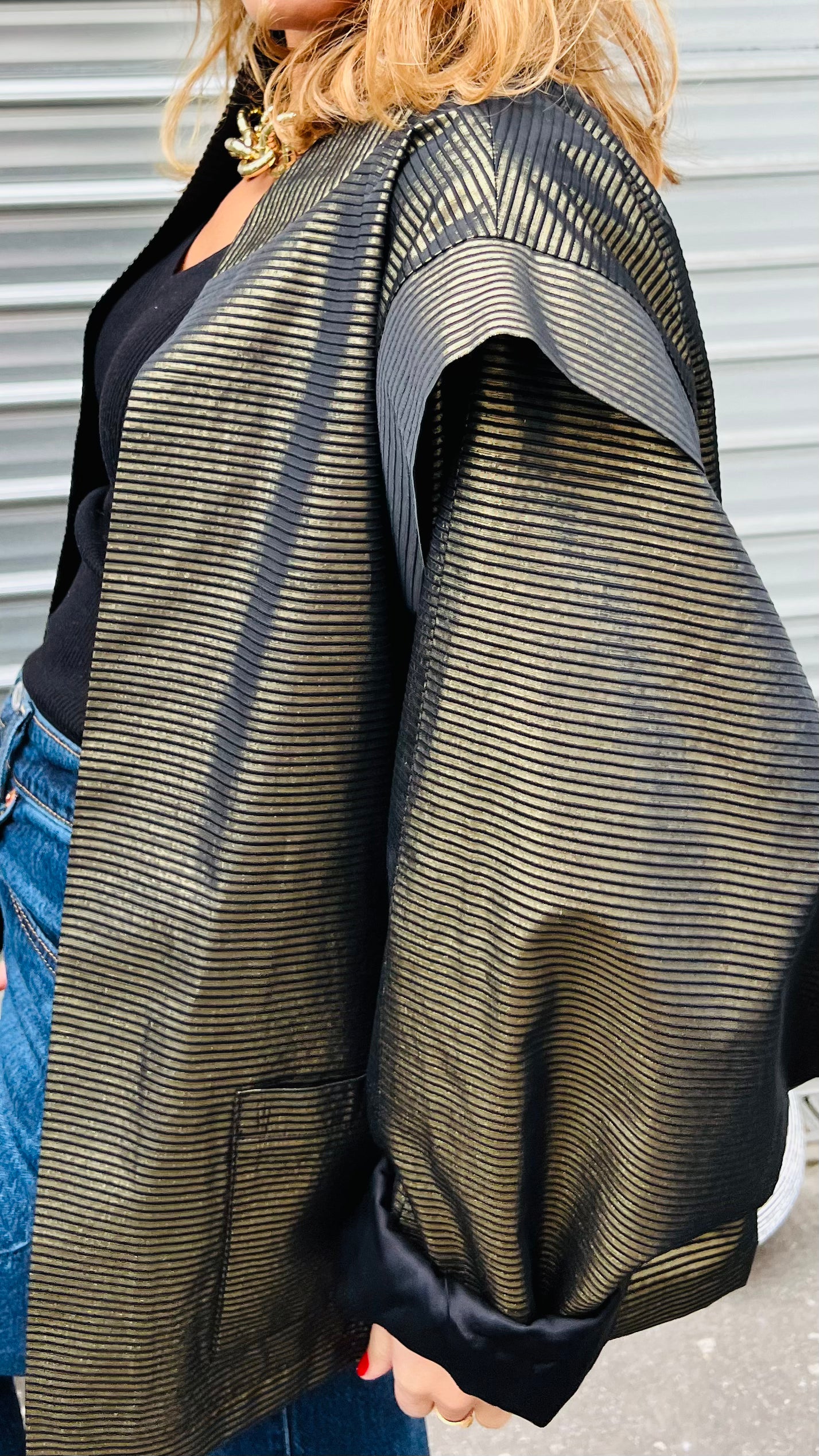 PANTRUCHE Vestes HENDRIX veste rayée dorée et noire S/M à M/L