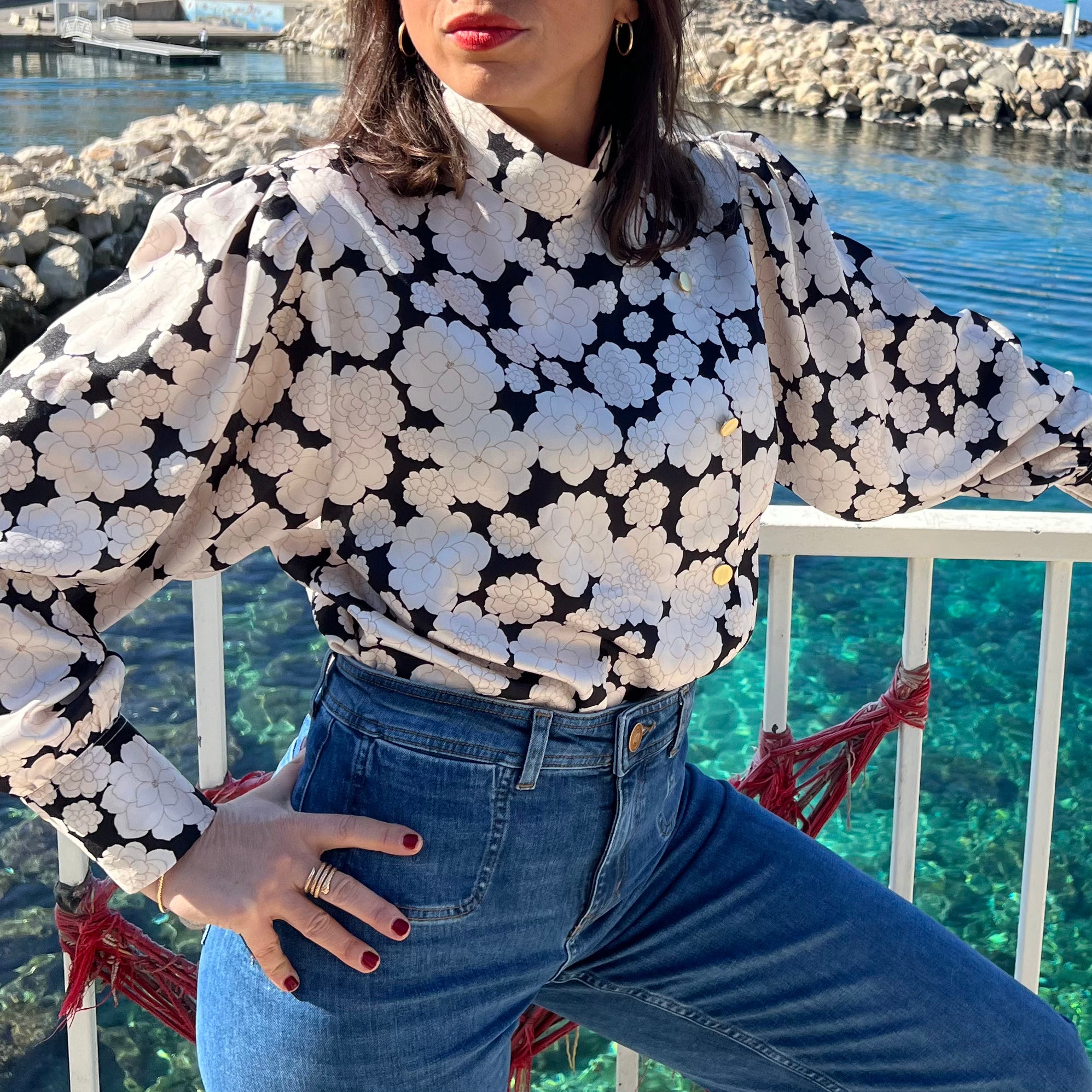 PANTRUCHE Chemises Blouse DJANGO fleurs noires viscose col cheminée