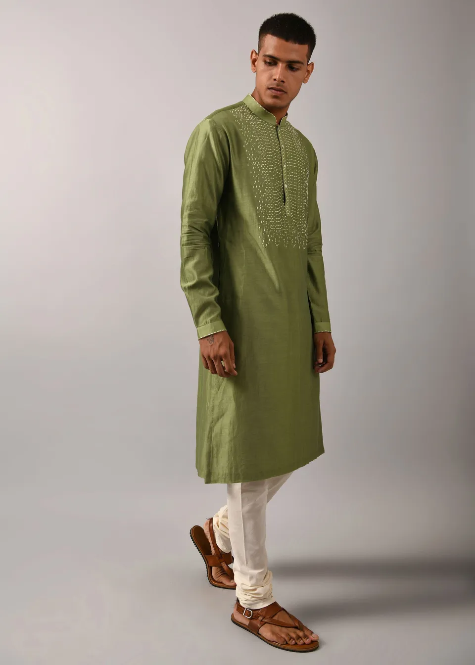 COUNTRYMADE Kurtas Morse Code Yoke Kurta Set kurta vert sauge 2 pièces brodé