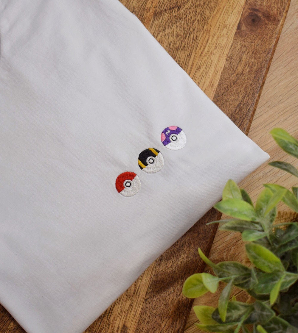 Juste Un T-shirt T-shirts Brodés Pokeball T-shirt blanc en coton bio