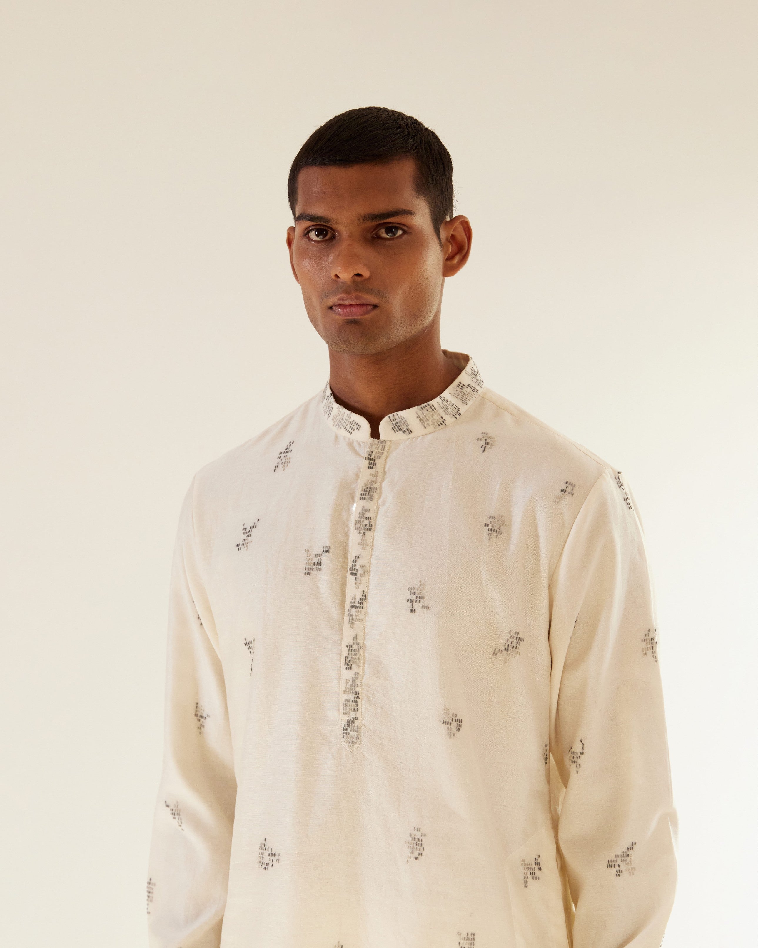 COUNTRYMADE Kurtas Camo Motif Hand Embroidered Kurta Set ivoire