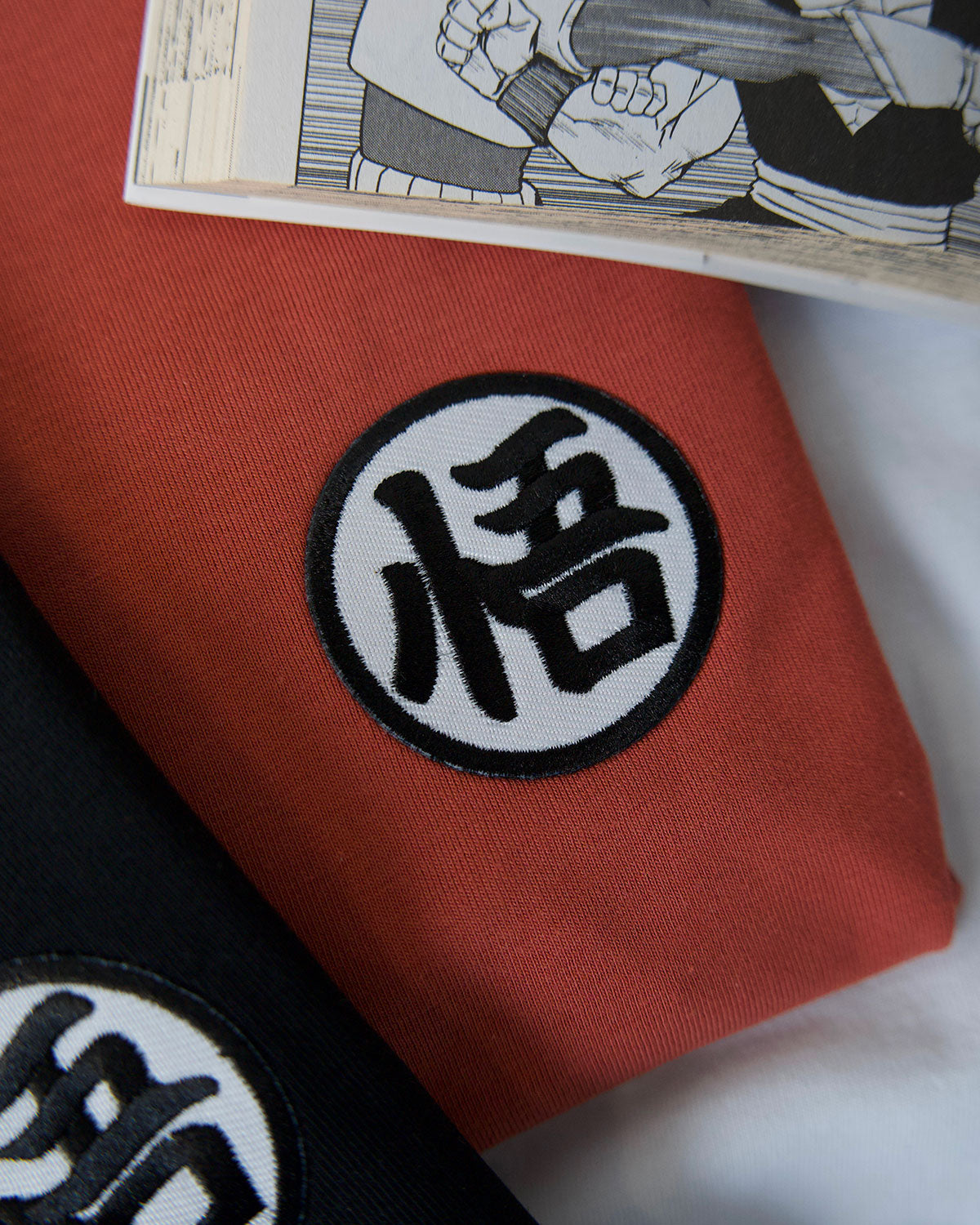 Juste Un T-shirt T-shirts Brodés Dragon Ball Go t-shirt brodé