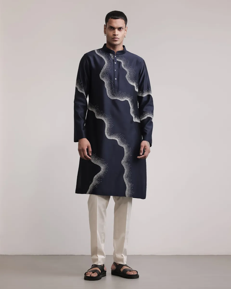 COUNTRYMADE Kurtas Halo Trail Embroidered Kurta Set kurta soie brodé
