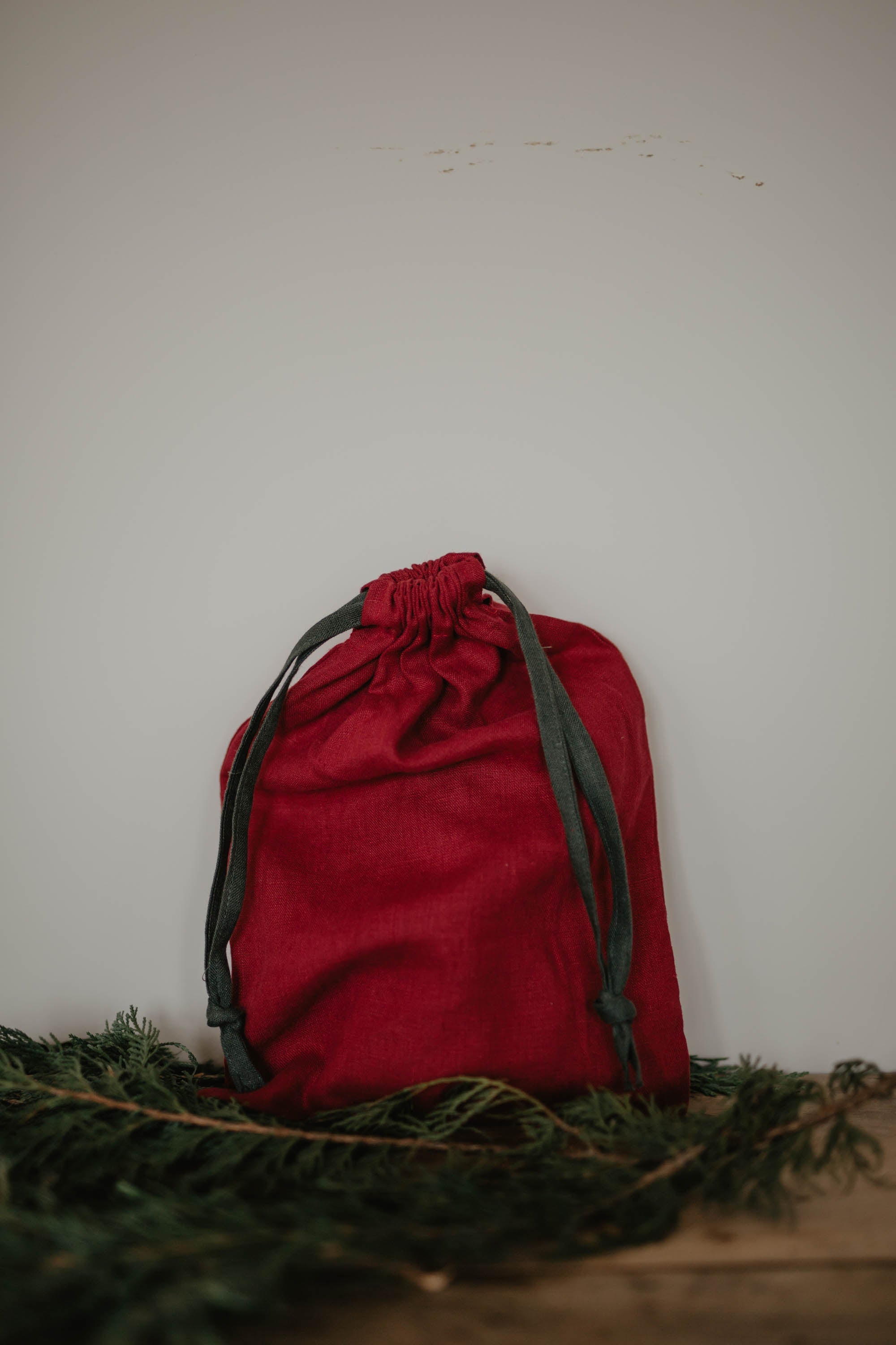 Laumė linen Christmas Linen sac de Noël en lin rouge baie lien vert 25 × 25 cm