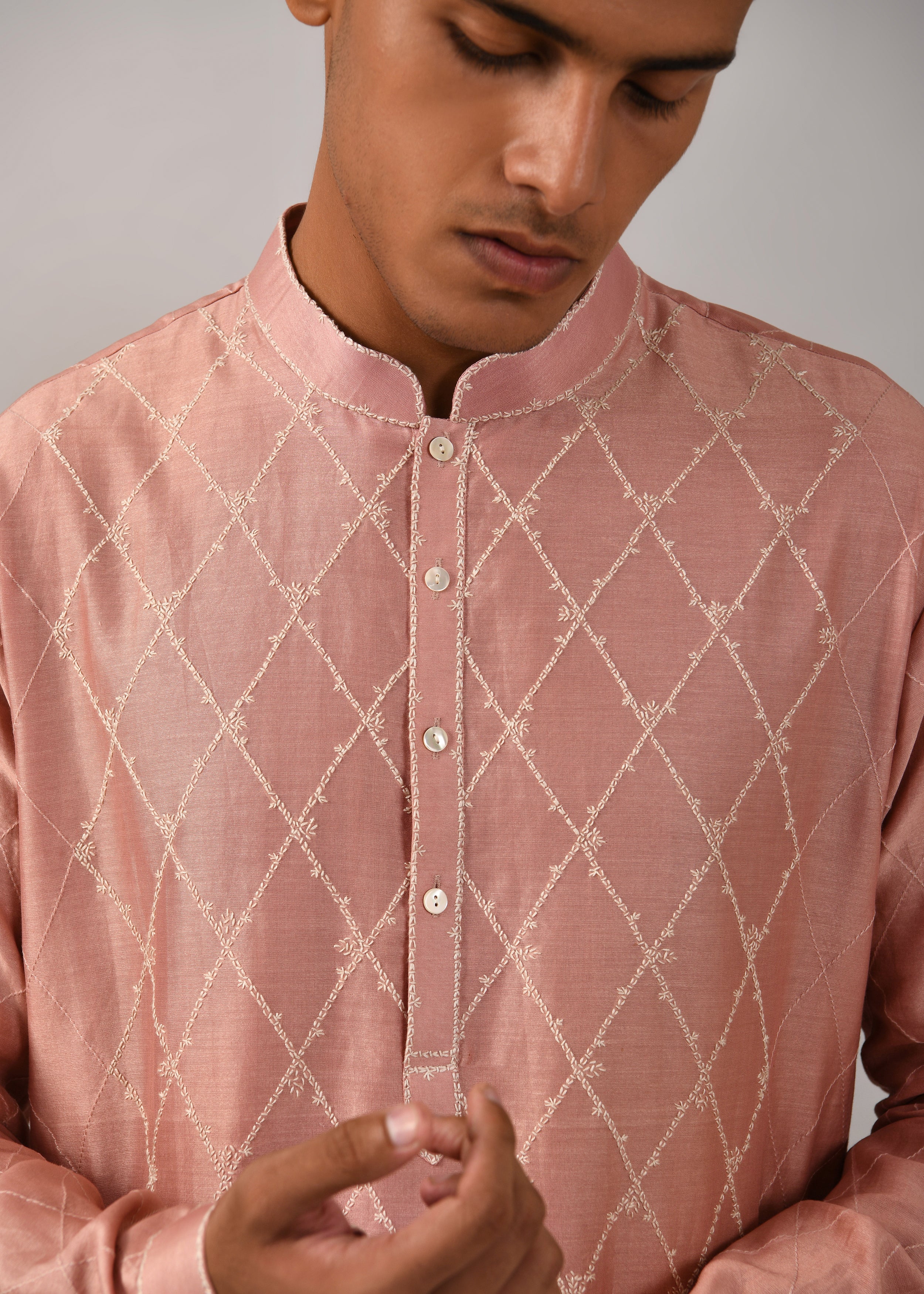 COUNTRYMADE Kurtas Diamond Pattern Embroidered Kurta Set ensemble kurta chanderi rose poudré