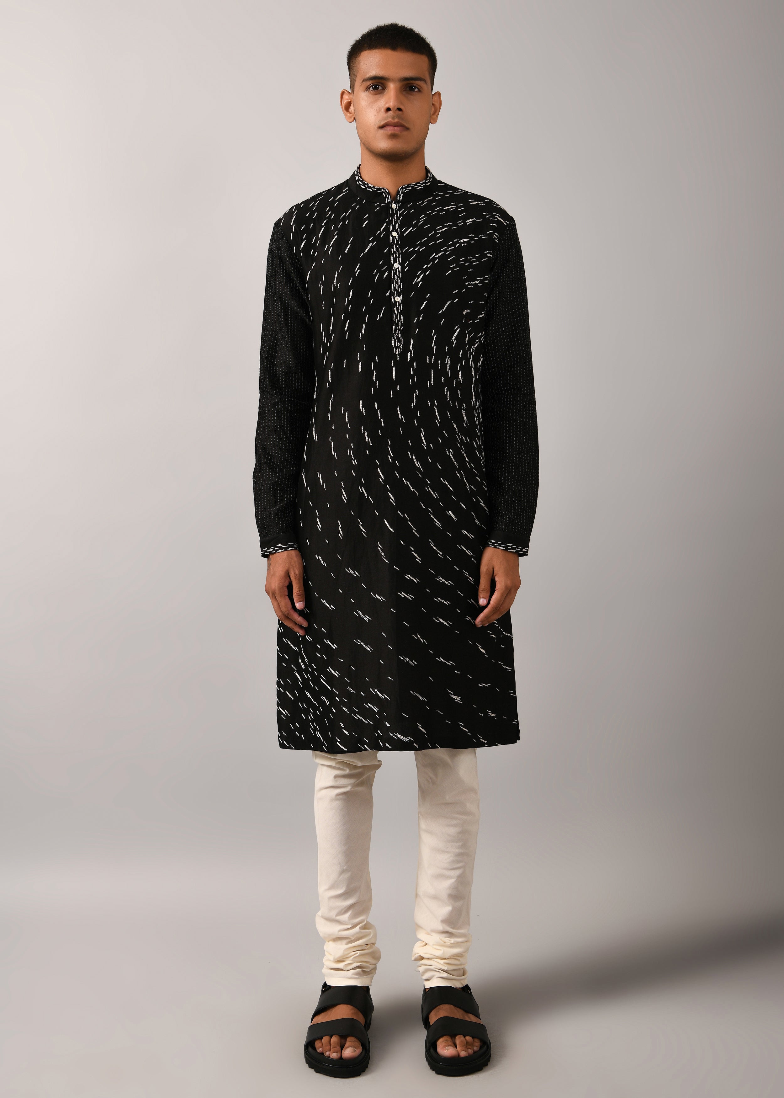 COUNTRYMADE Kurtas Shooting Star Embroidered Kurta Set ensemble noir 2 pièces