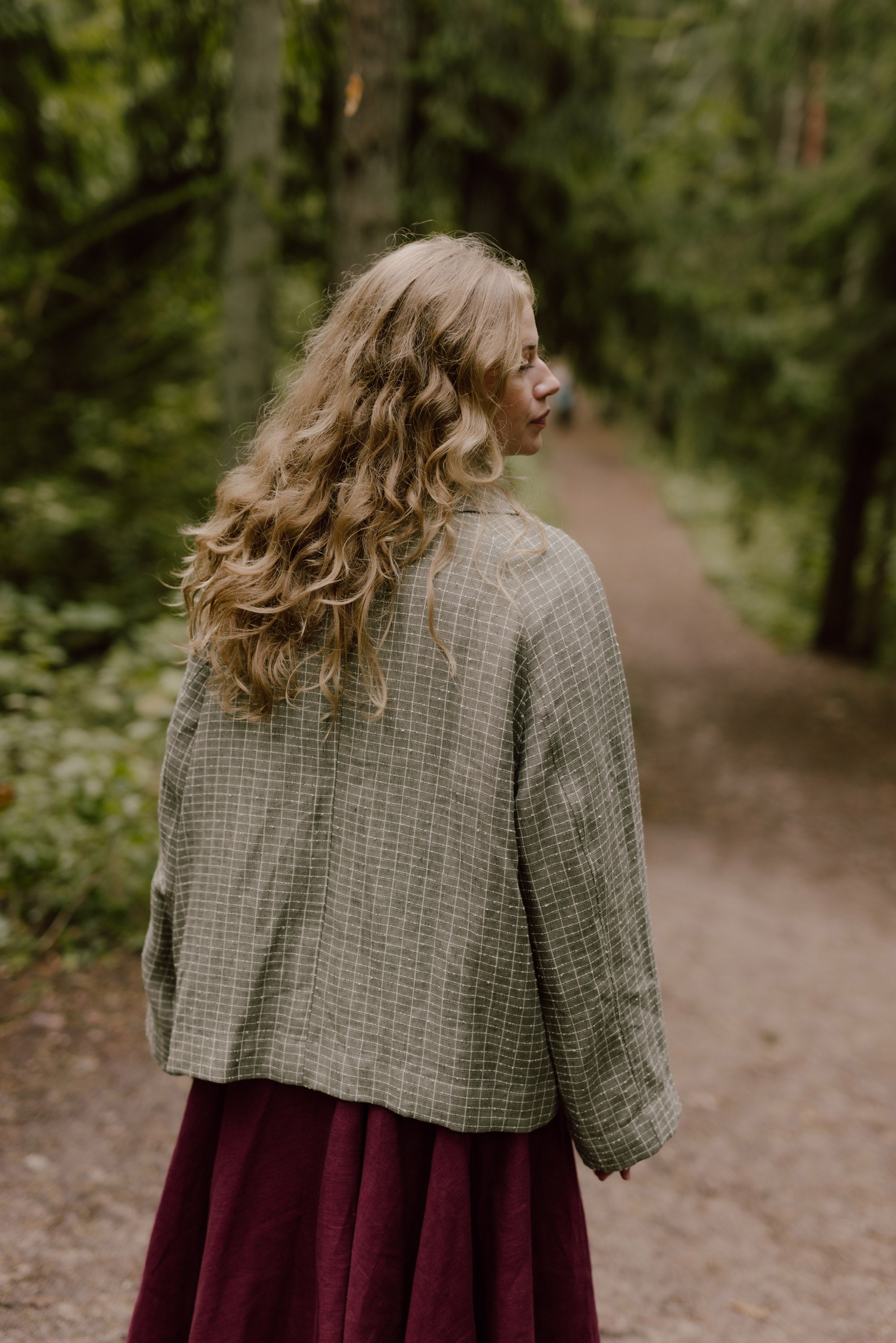 Laumė linen Linen Jackets Kate veste oversize en lin bleu profond