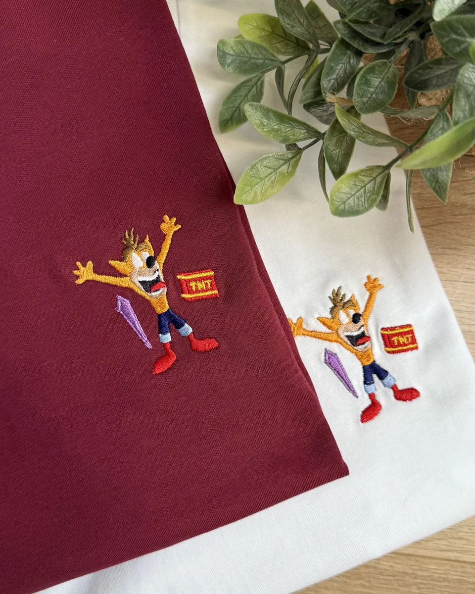 Juste Un T-shirt T-shirts Brodés Crash bandicoot t-shirt brodé coton bio