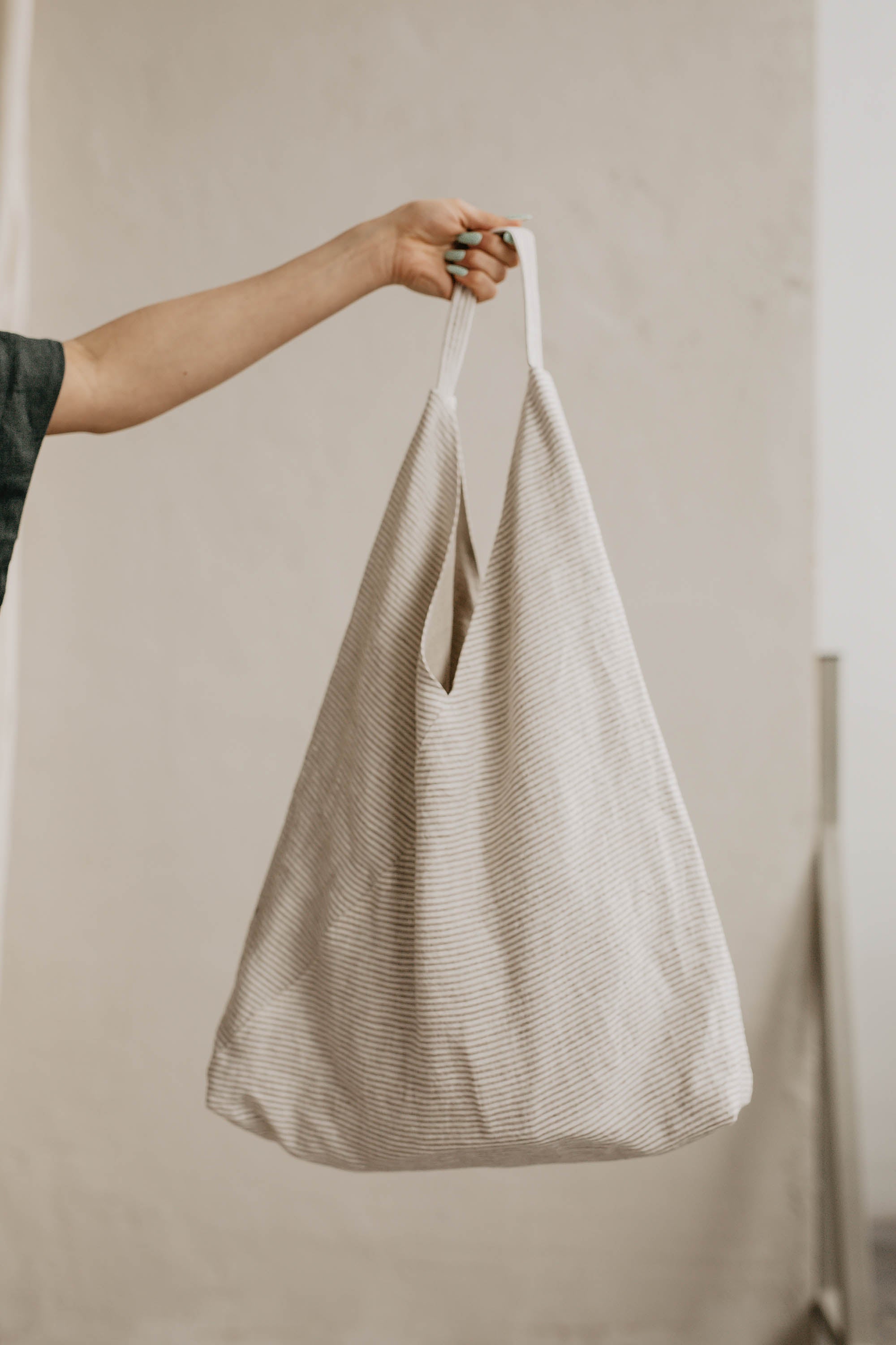 Laumė linen Linen Accessories Linen shopping bag grand sac en lin à carreaux rouges