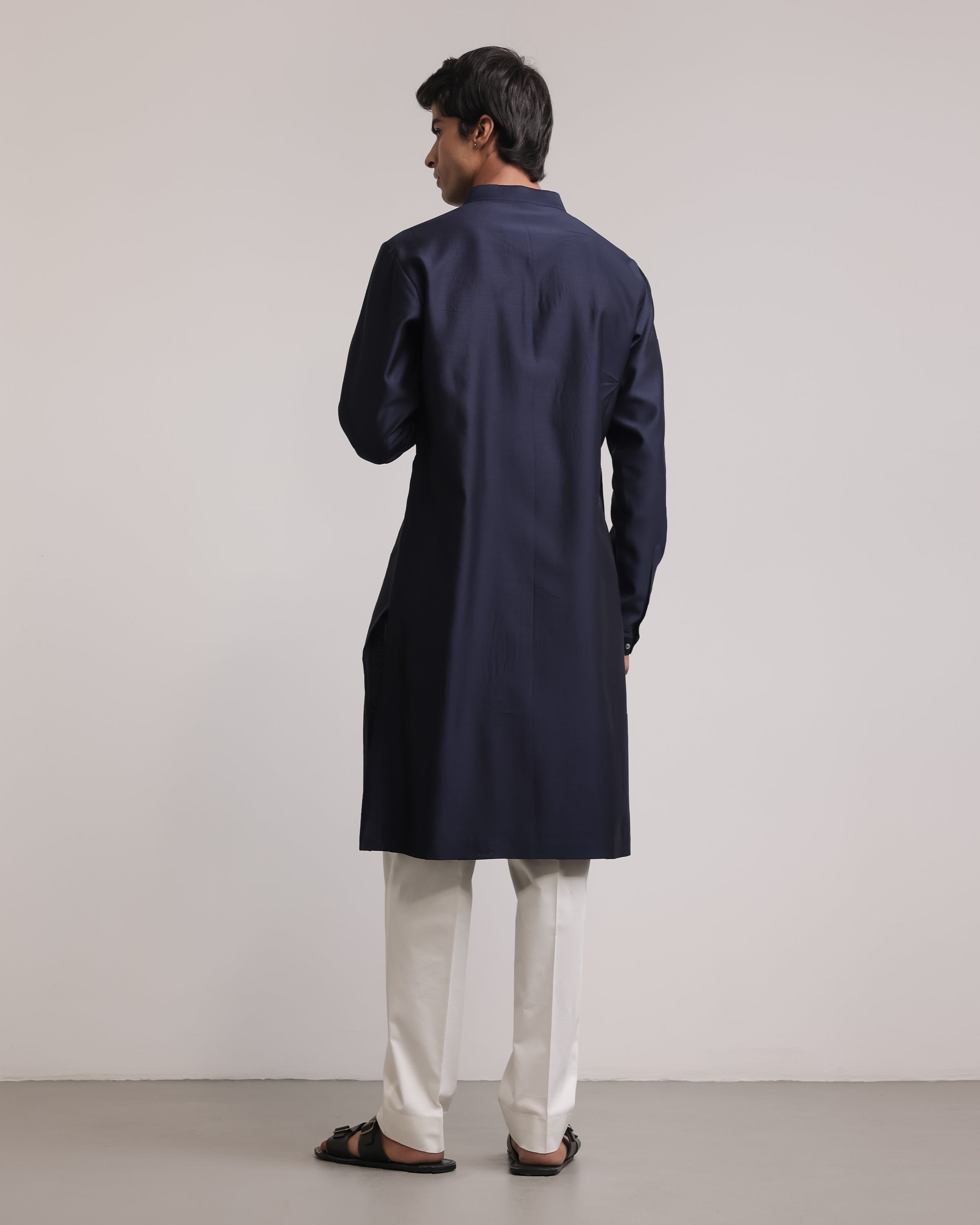 COUNTRYMADE Kurtas Residual Yoke Kurta Set ensemble kurta en soie brodé