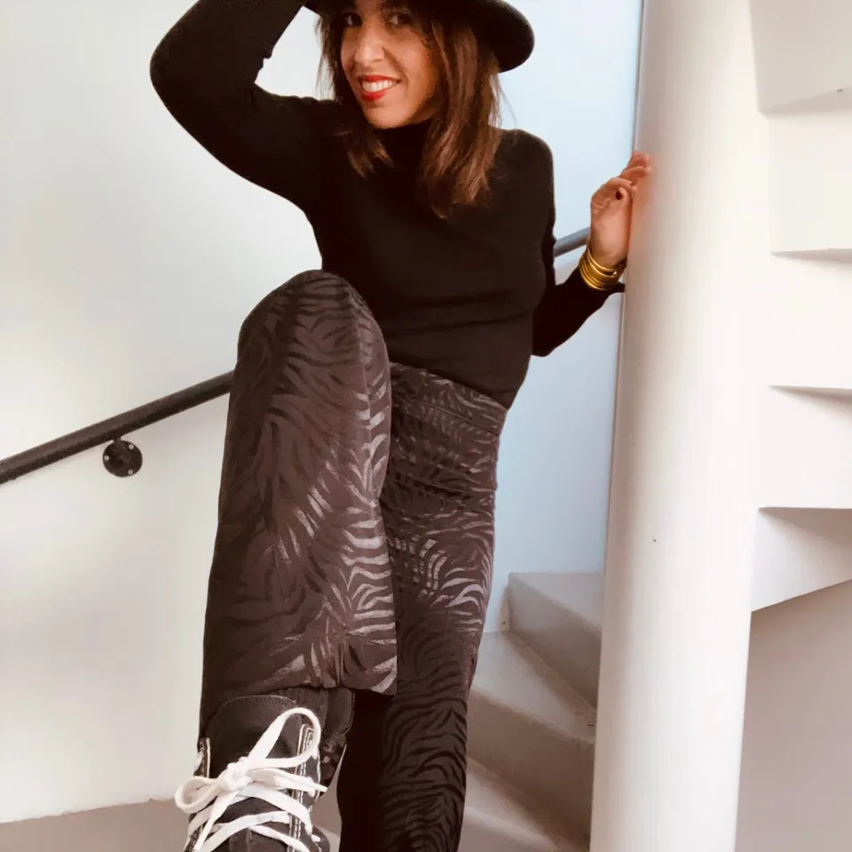 PANTRUCHE Pantalons Pantalon SWING noir zébra pantalon viscose