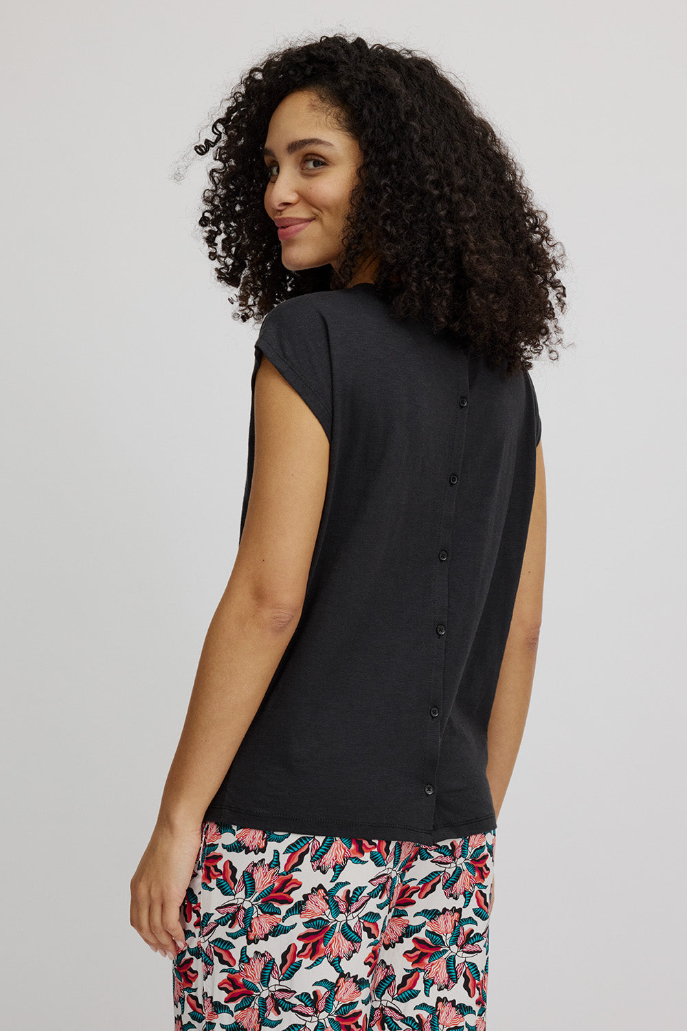 Sourire Multicolore Tops tee-shirt noir coton bio certifié GOTS