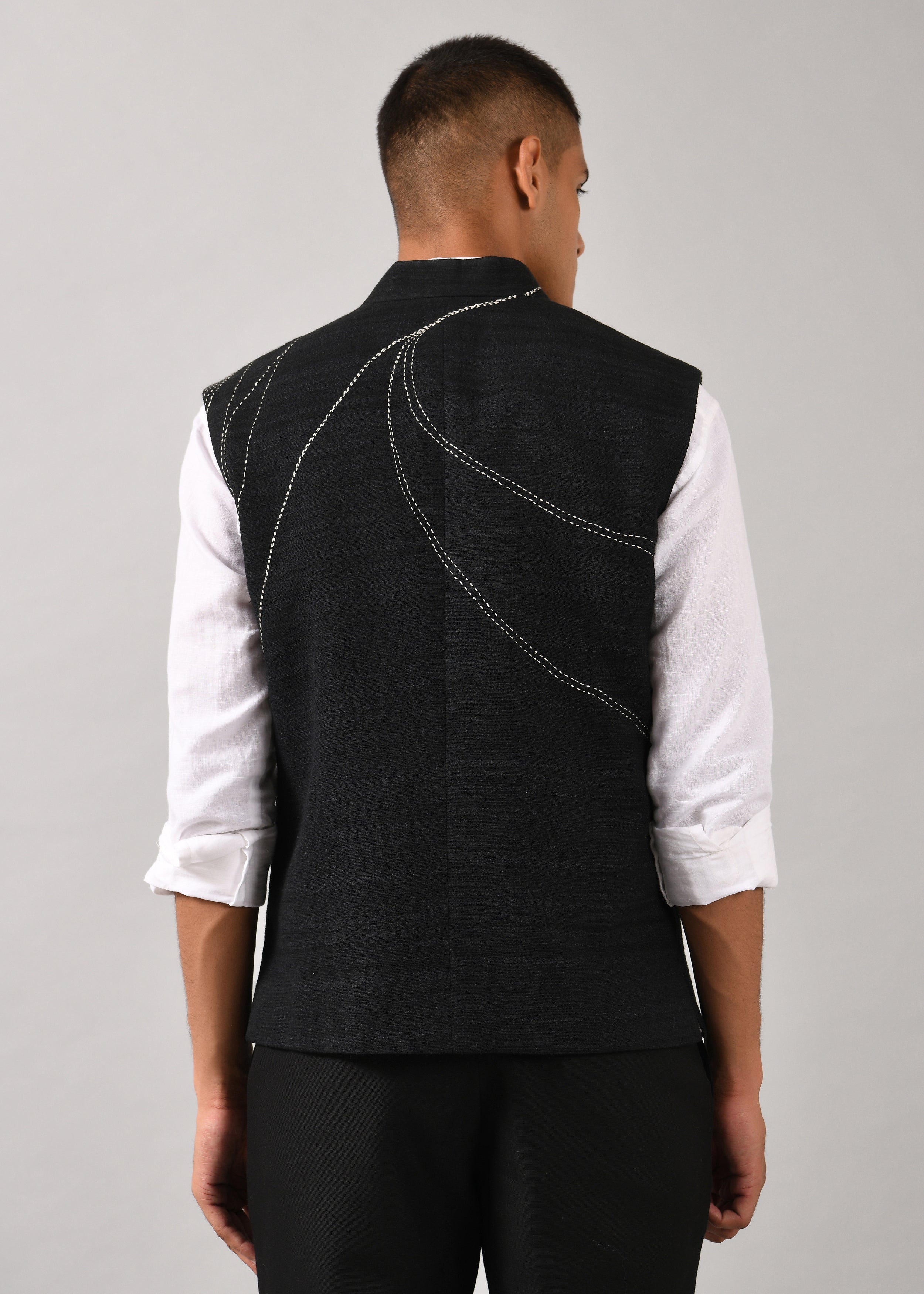 COUNTRYMADE Nehru Jackets Horizon Embroidered Bundi veste noire M coton-soie