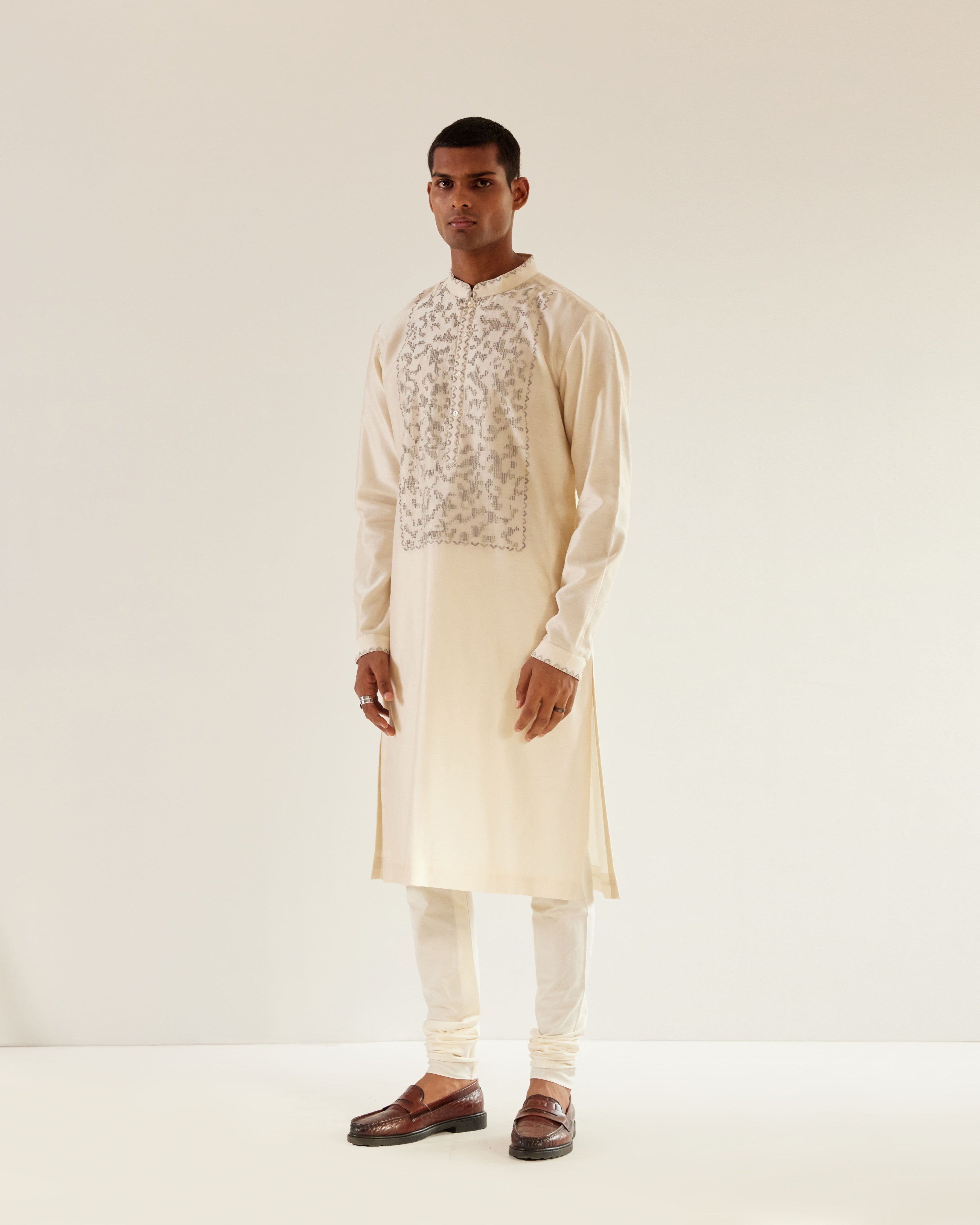 COUNTRYMADE Kurtas Camo-Block Yoke Embroidery Kurta Set ensemble kurta ivoire brodé