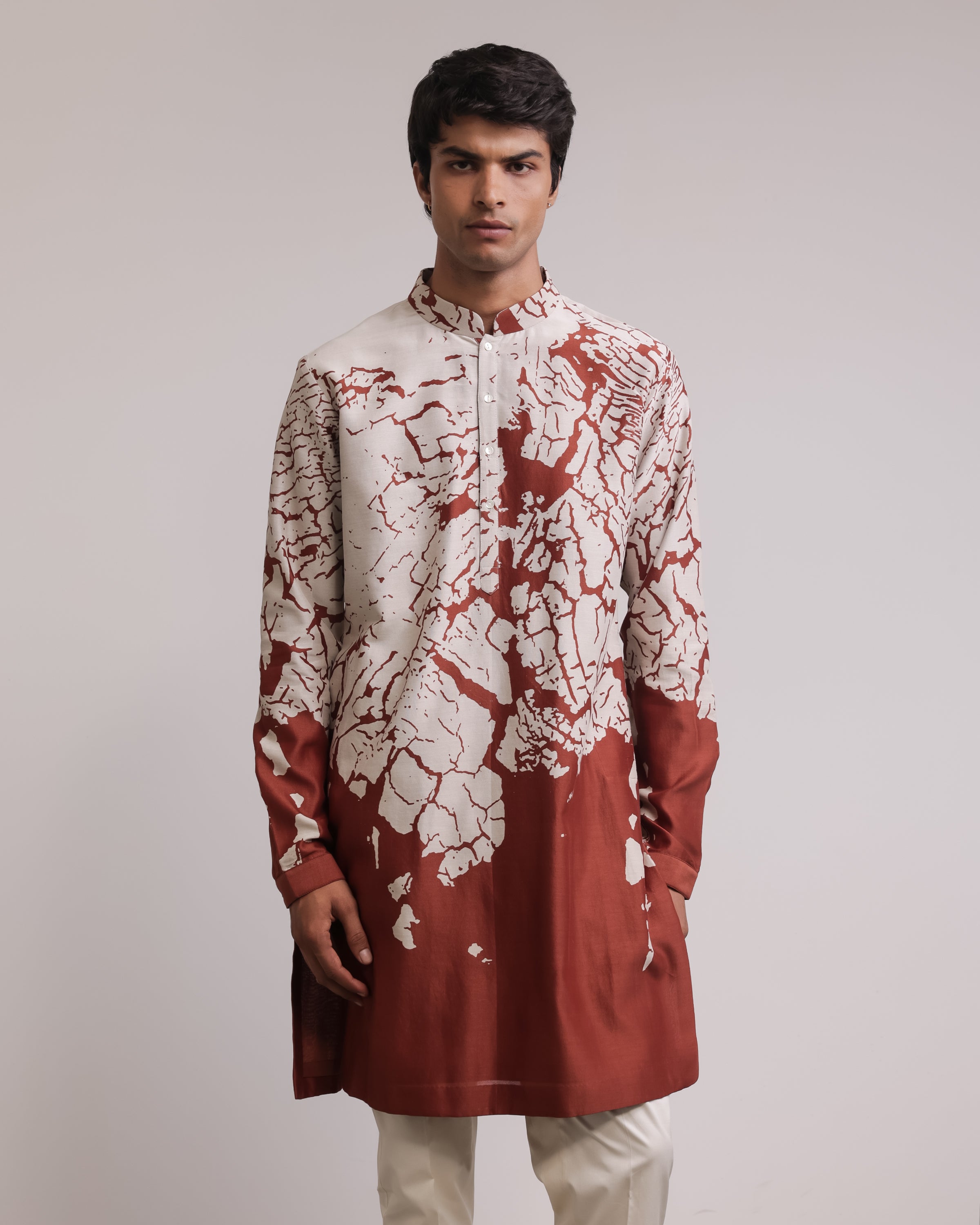 COUNTRYMADE Kurtas Wall Crack Kurta rouille sur mesure en soie Chanderi