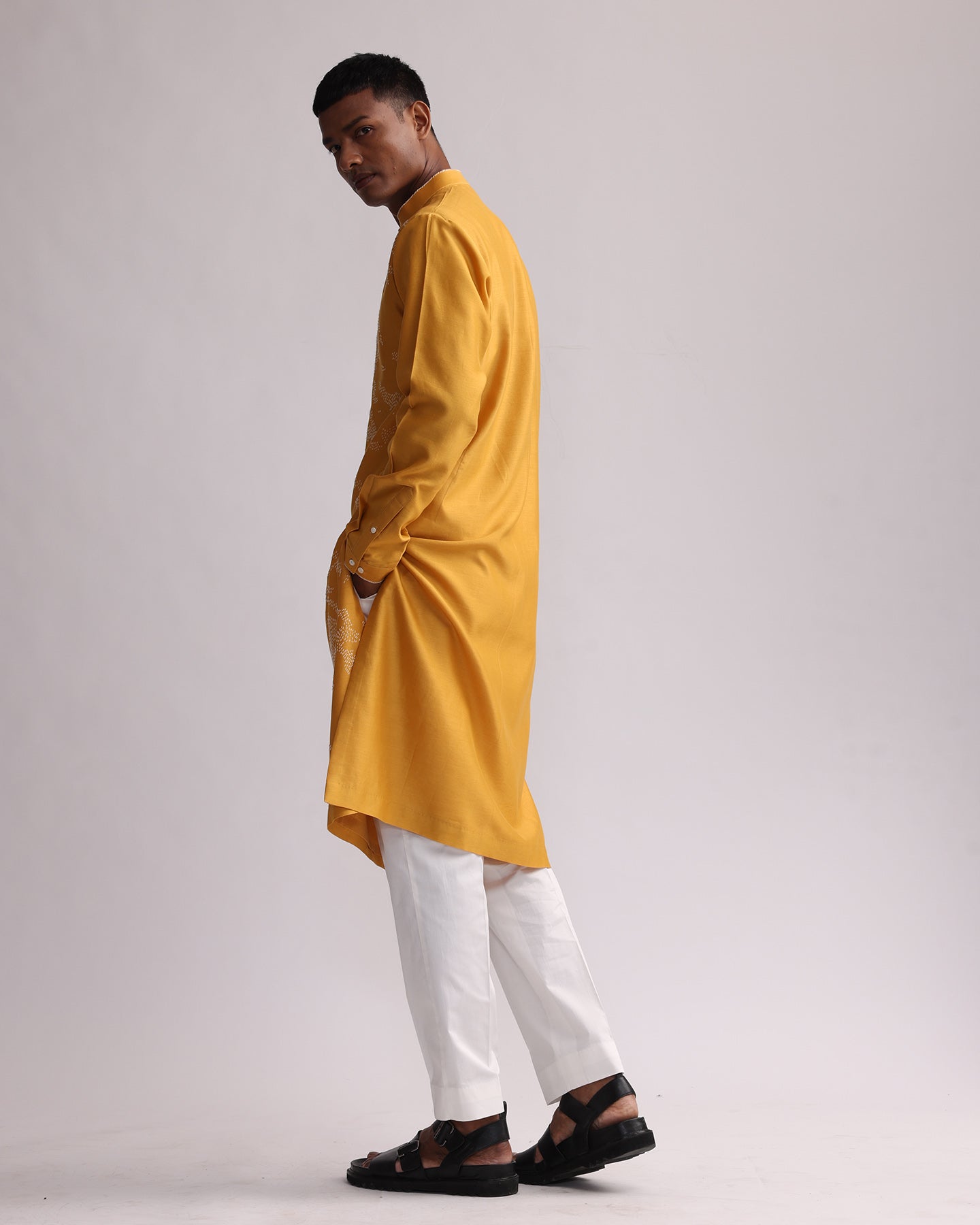 COUNTRYMADE Kurtas SHADOW CAMO HAND EMBROIDERED KURTA SET ensemble kurta brodé Chanderi