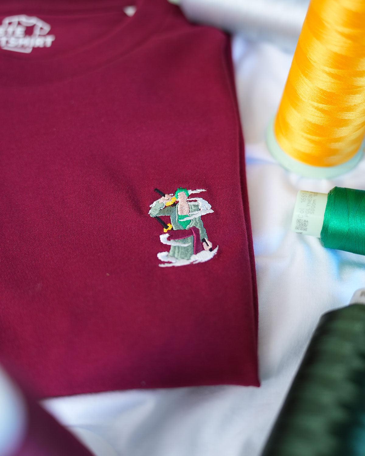 Juste Un T-shirt T-shirts Brodés Roronoa Zoro T-shirt coton bio