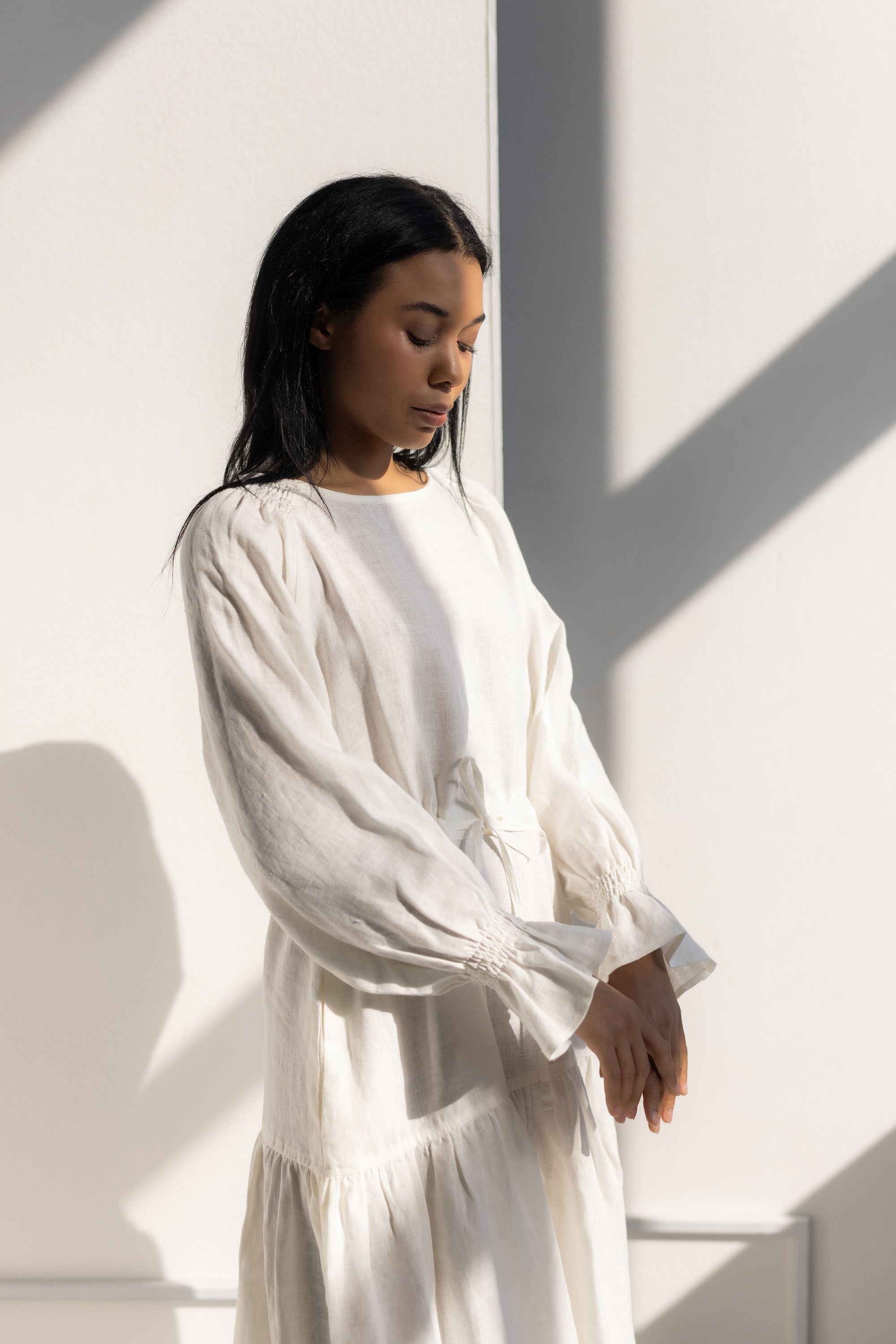Laumė linen Linen Dresses Beatrix robe en lin midi à manches longues