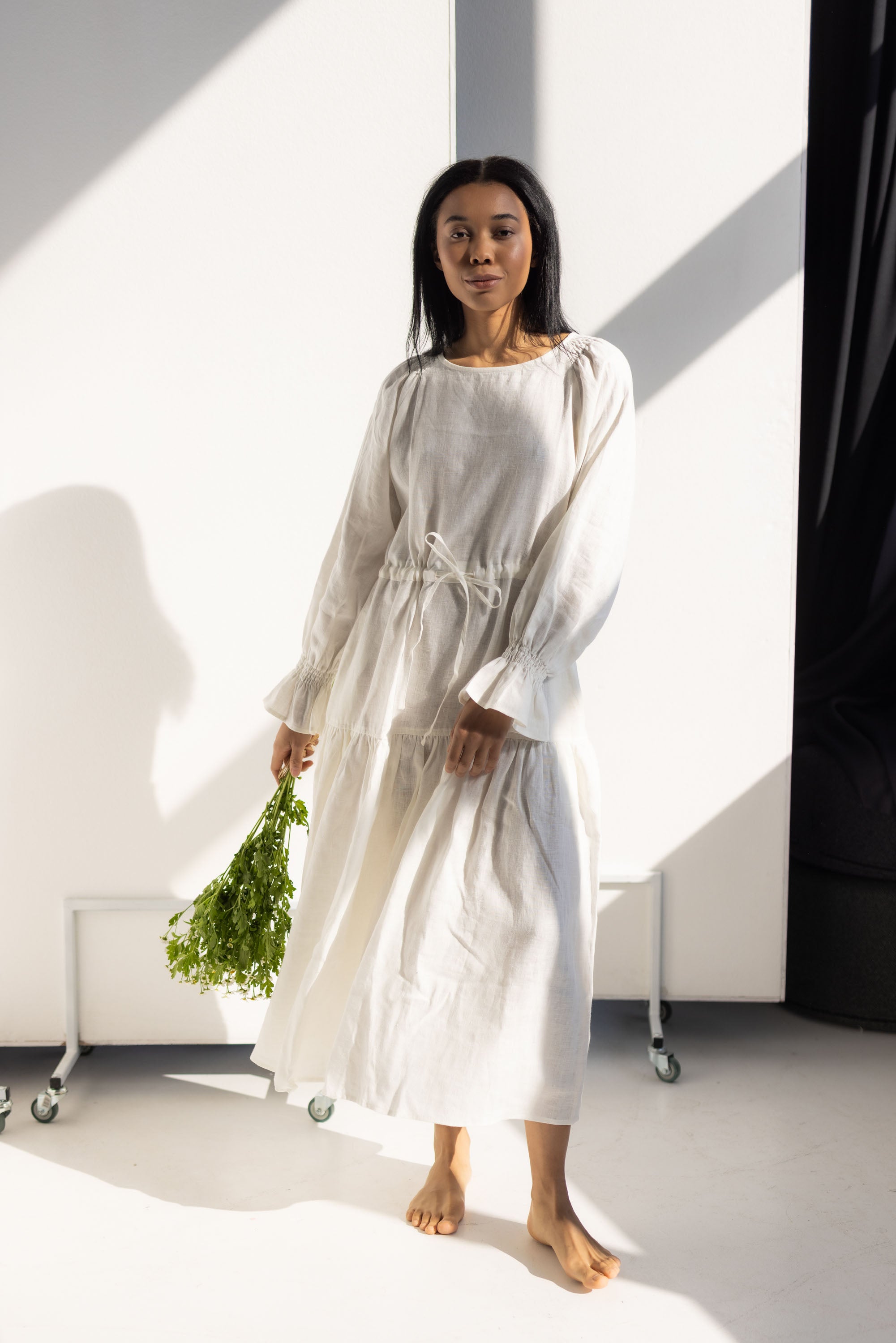 Laumė linen Linen Dresses Beatrix robe en lin midi à manches longues