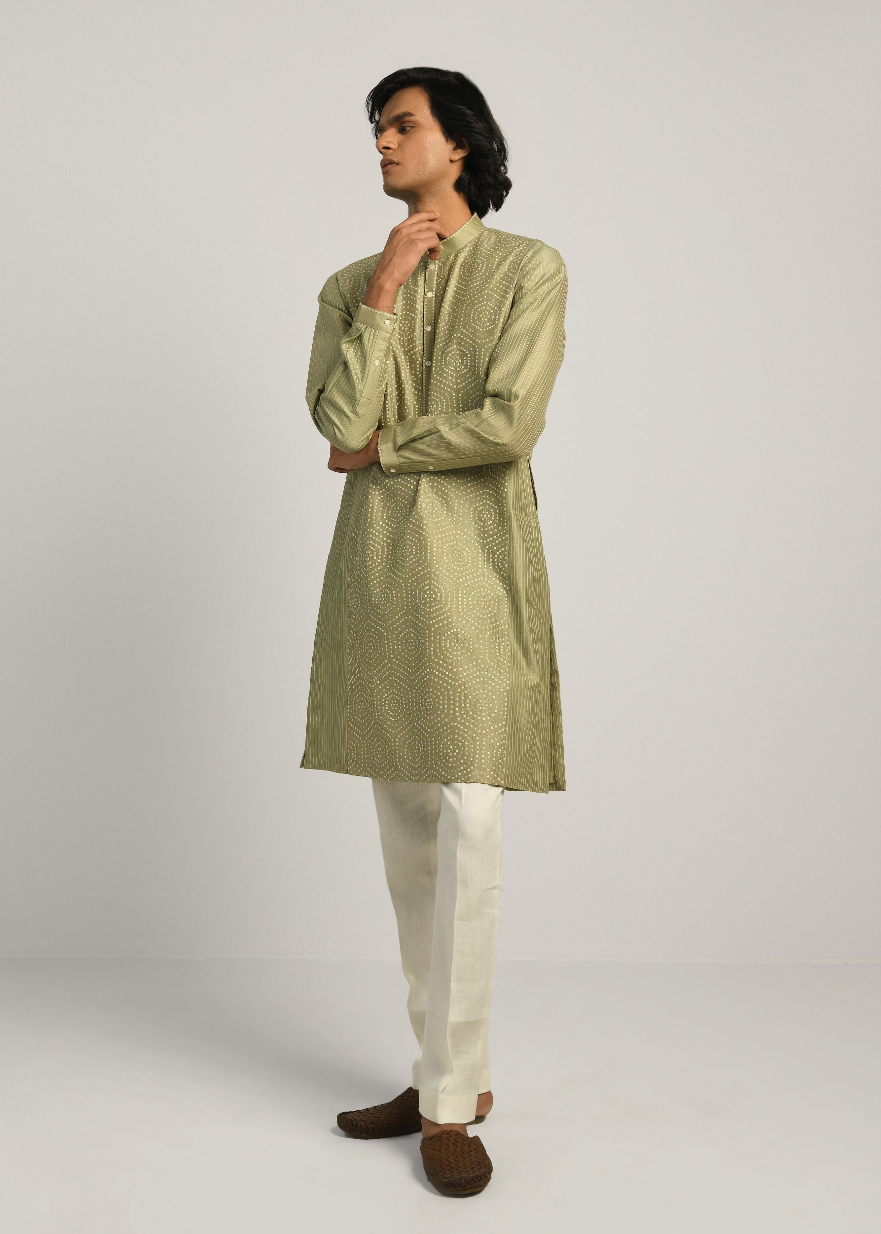 COUNTRYMADE Kurtas Hexa Dots hand Emb Kurta Set kurta vert sauge, chanderi