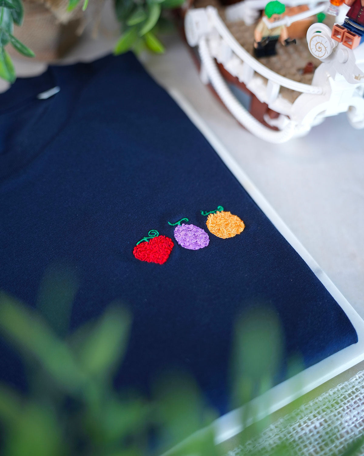 Juste Un T-shirt T-shirts Brodés Fruit du Démon t-shirt brodé coloris au choix