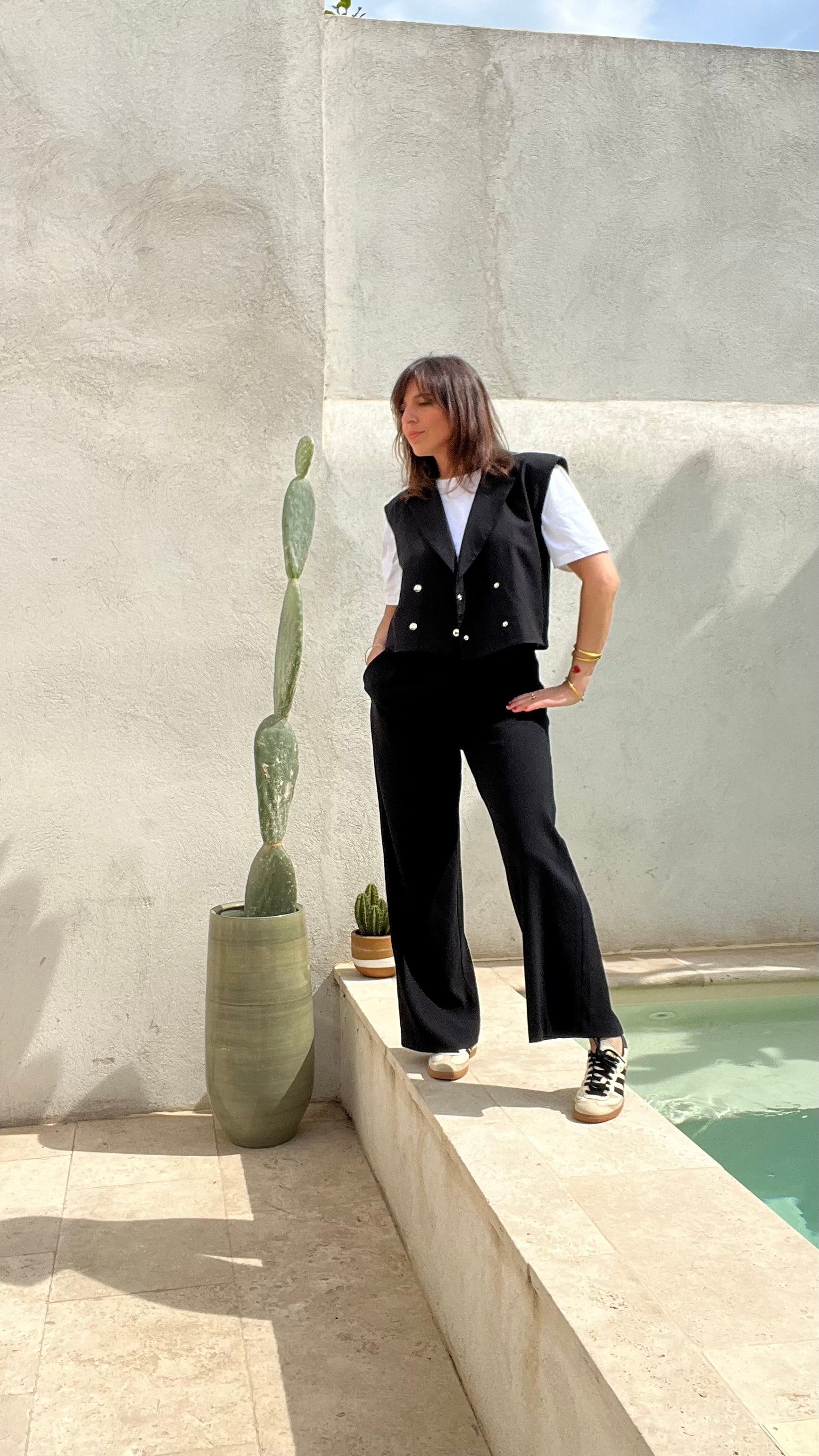 PANTRUCHE Vestes Veste sans manches CLYDE taille S noire courte