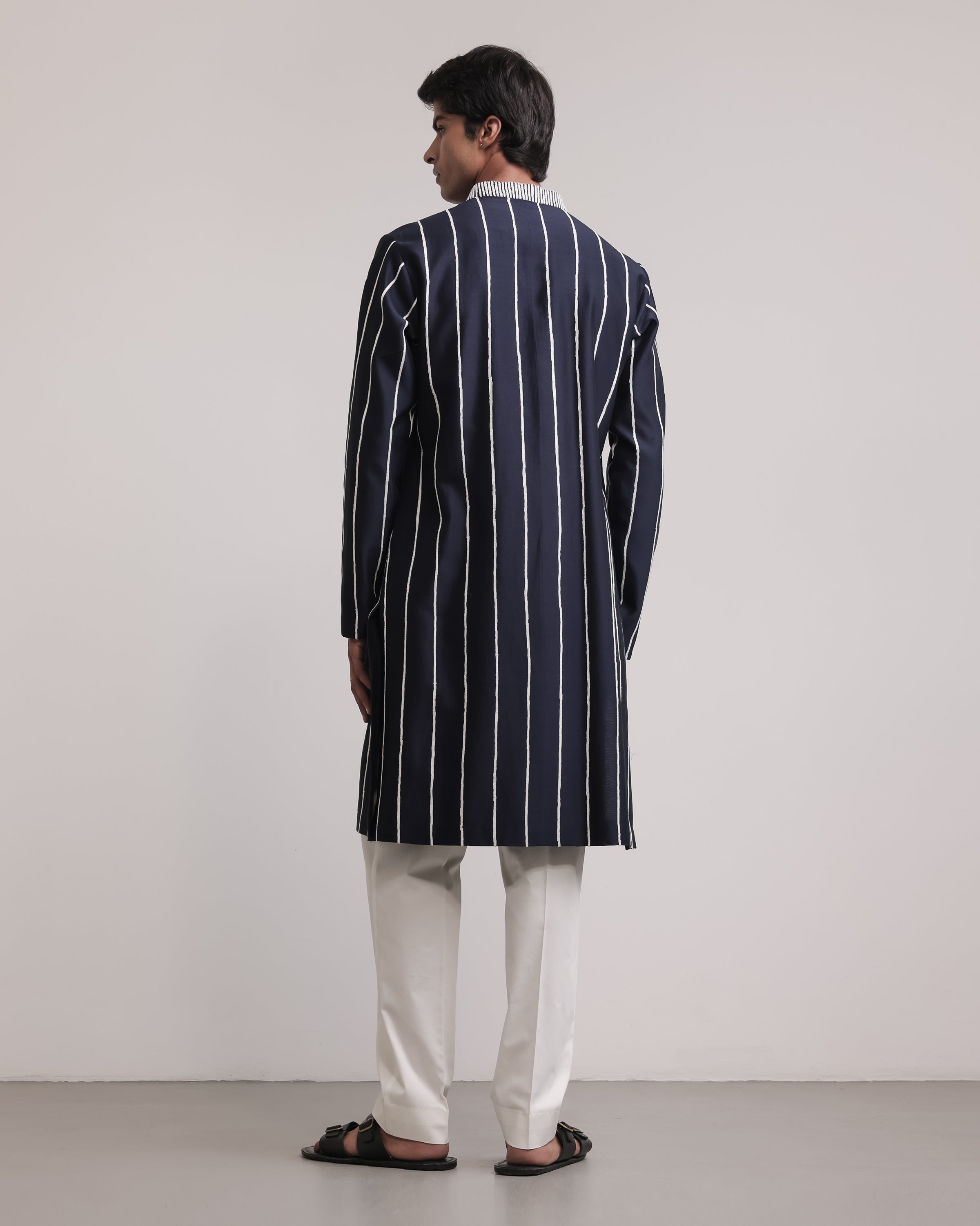 COUNTRYMADE Kurtas Frayed Stripes Kurta Set ensemble kurta rayé sur commande