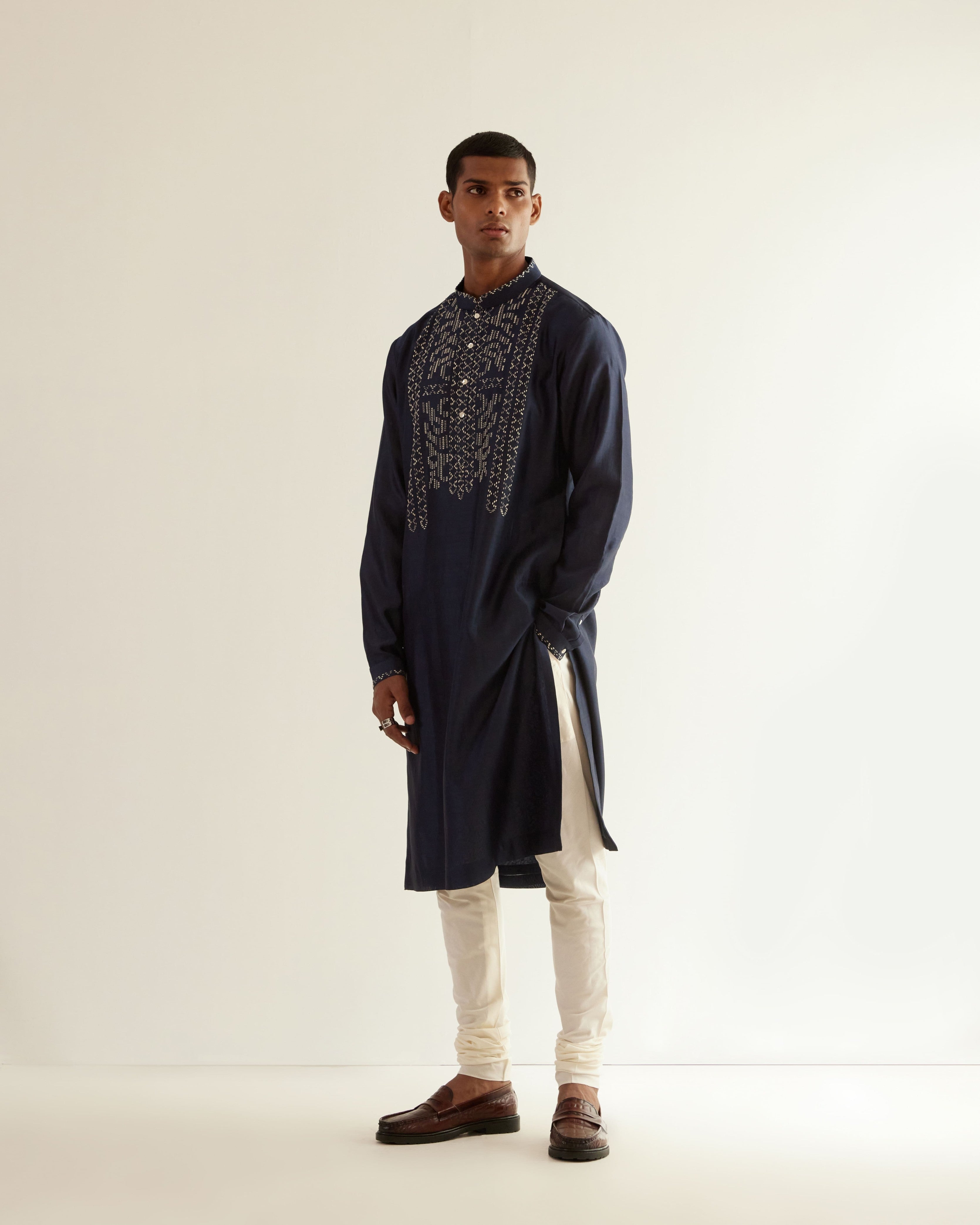 COUNTRYMADE Kurtas Asymmetric Embroidered Yoke Kurta Set ensemble kurta bleu marine