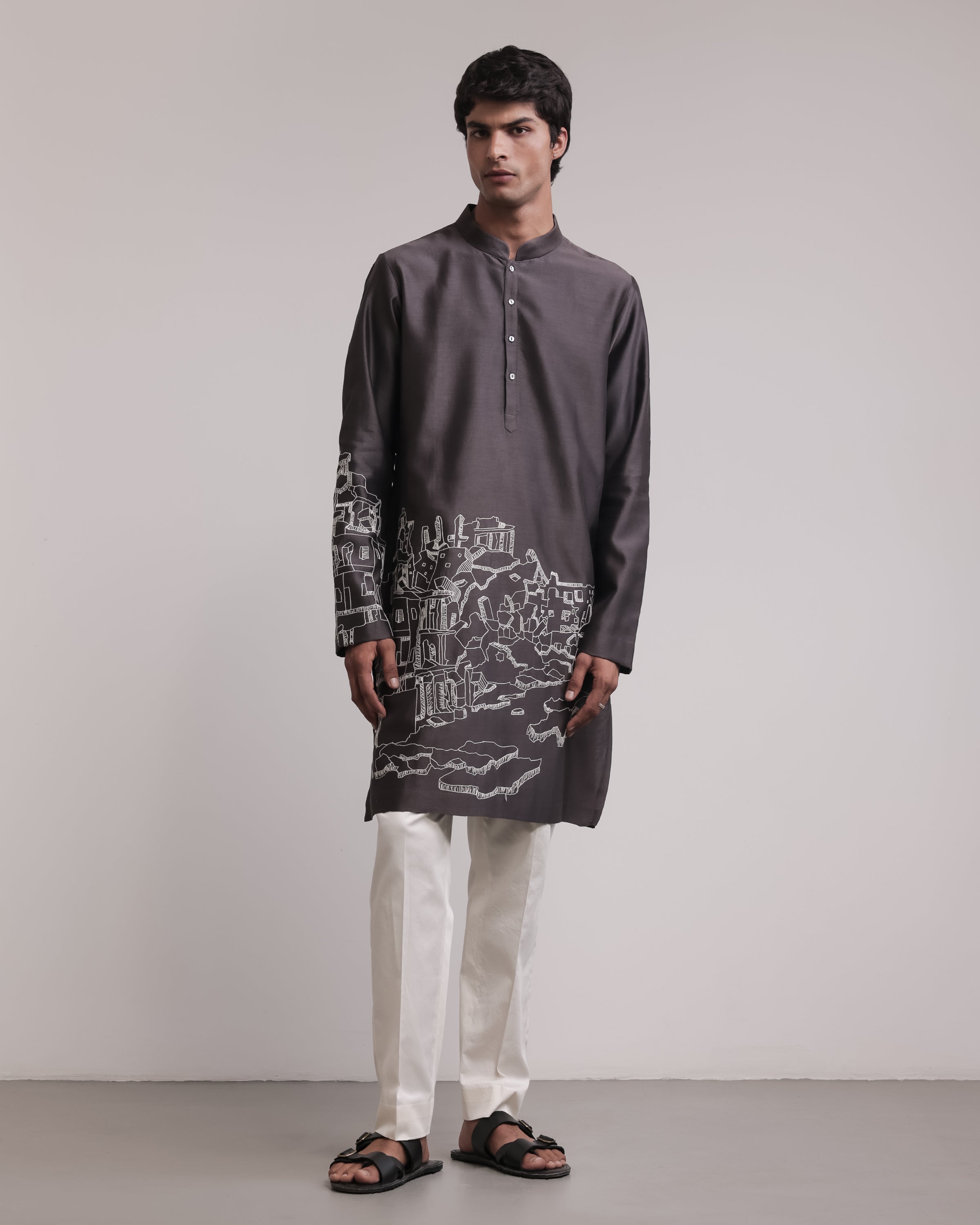 COUNTRYMADE Kurtas Ruined City Kurta Set ensemble brodé en soie
